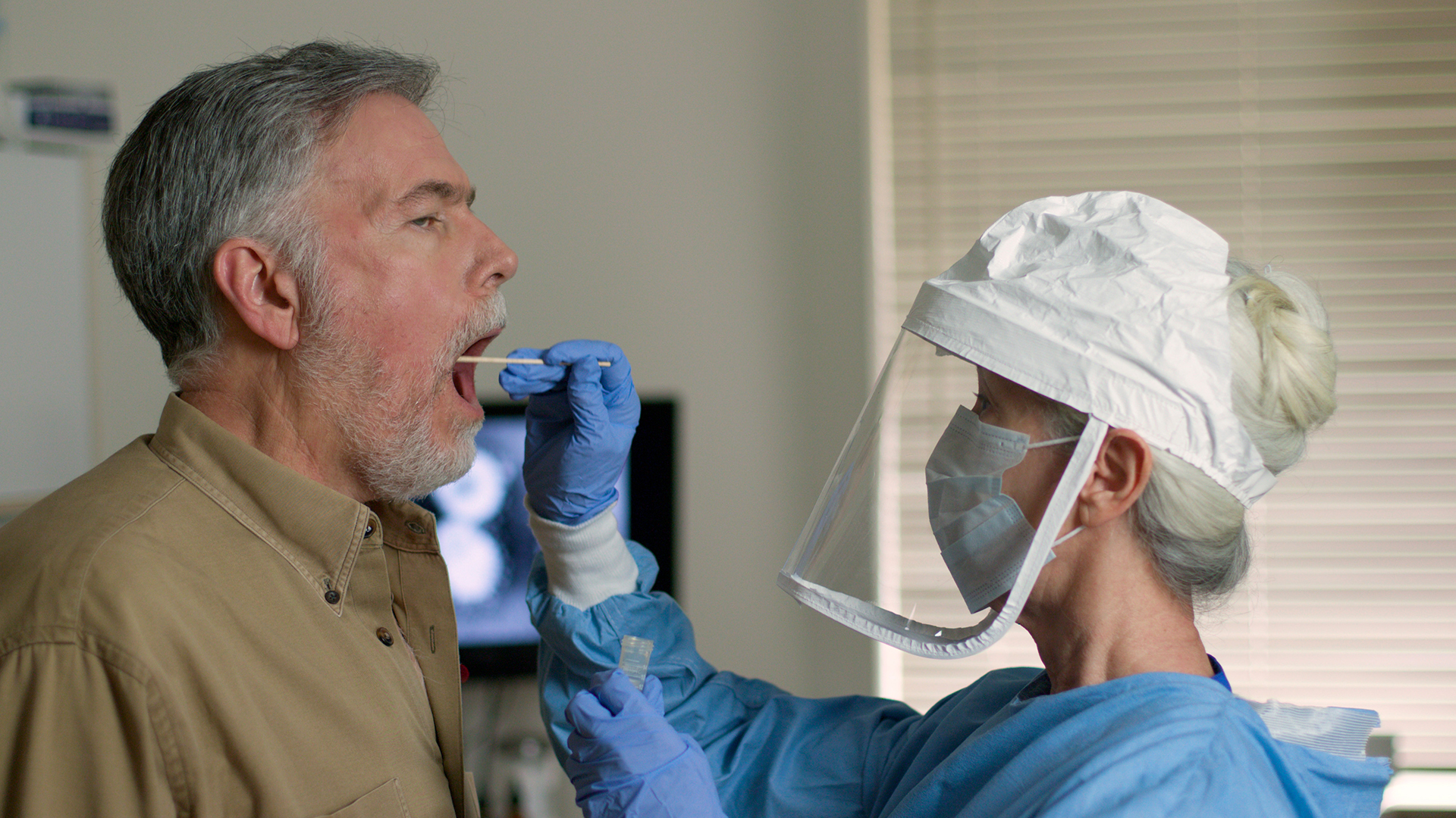 El test es más sencillo que el incómodo hisopado nasal (Shutterstock)