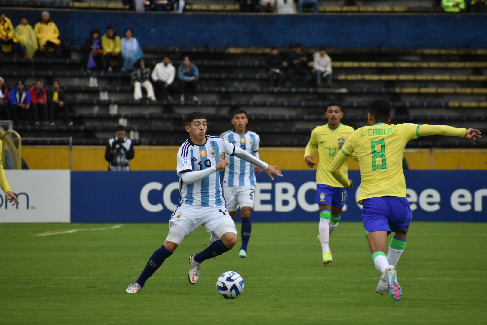 Argentina mostró una gran reacción, pero perdió 3-2 con Brasil en el cierre de su participación en el Sudamericano Sub 17
