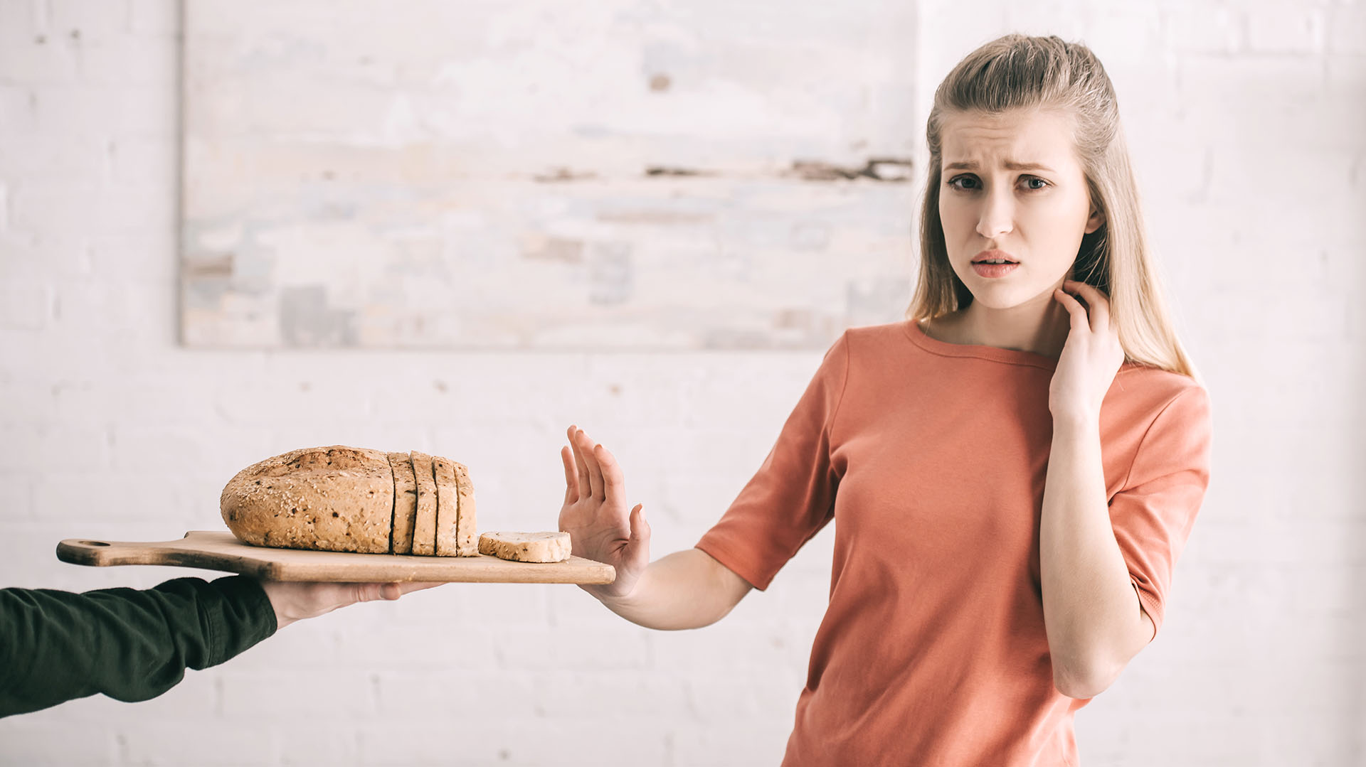 El único tratamiento efectivo es mantener una alimentación libre de gluten de por vida, lo que no impide disfrutar de productos de panadería y pastelería