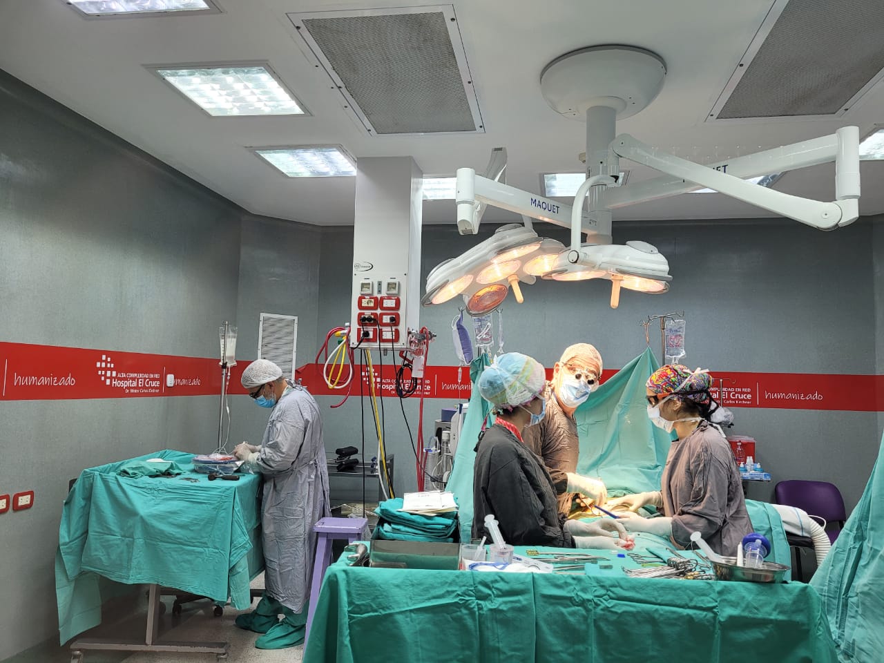 Cómo fue la histórica jornada de cuádruple trasplante en el Hospital El  Cruce - Infobae