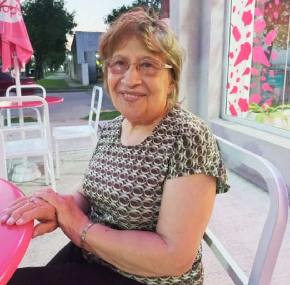 La alumna de 84 años sostiene con convicción que el lema "Nunca es tarde" es su filosofía de vida