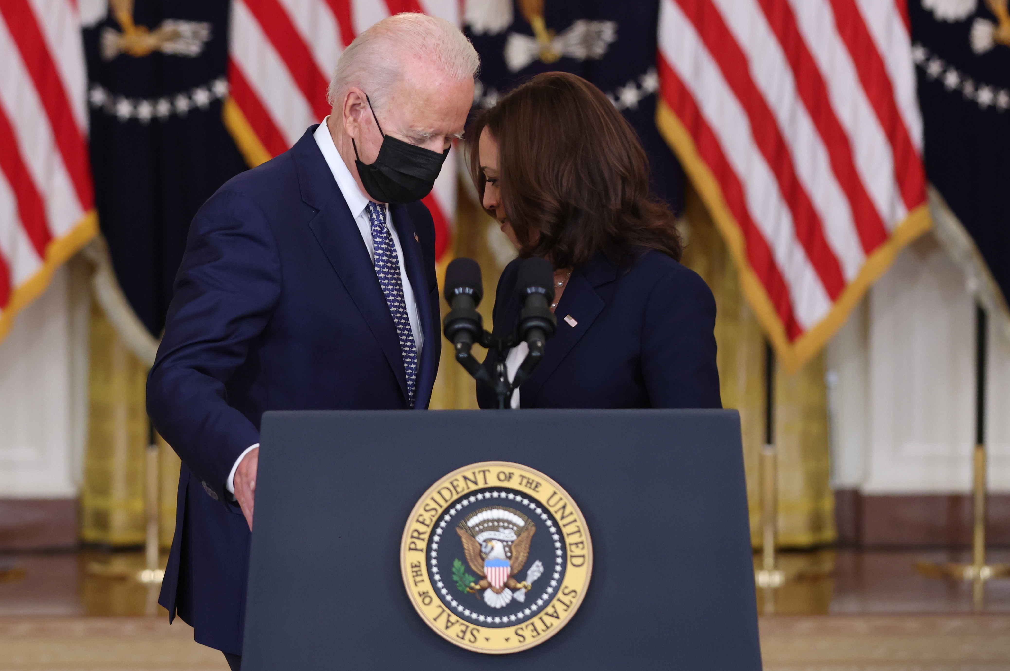 Joe Biden y Kamala Harris.(FOTO: REUTERS/Evelyn Hockstein)