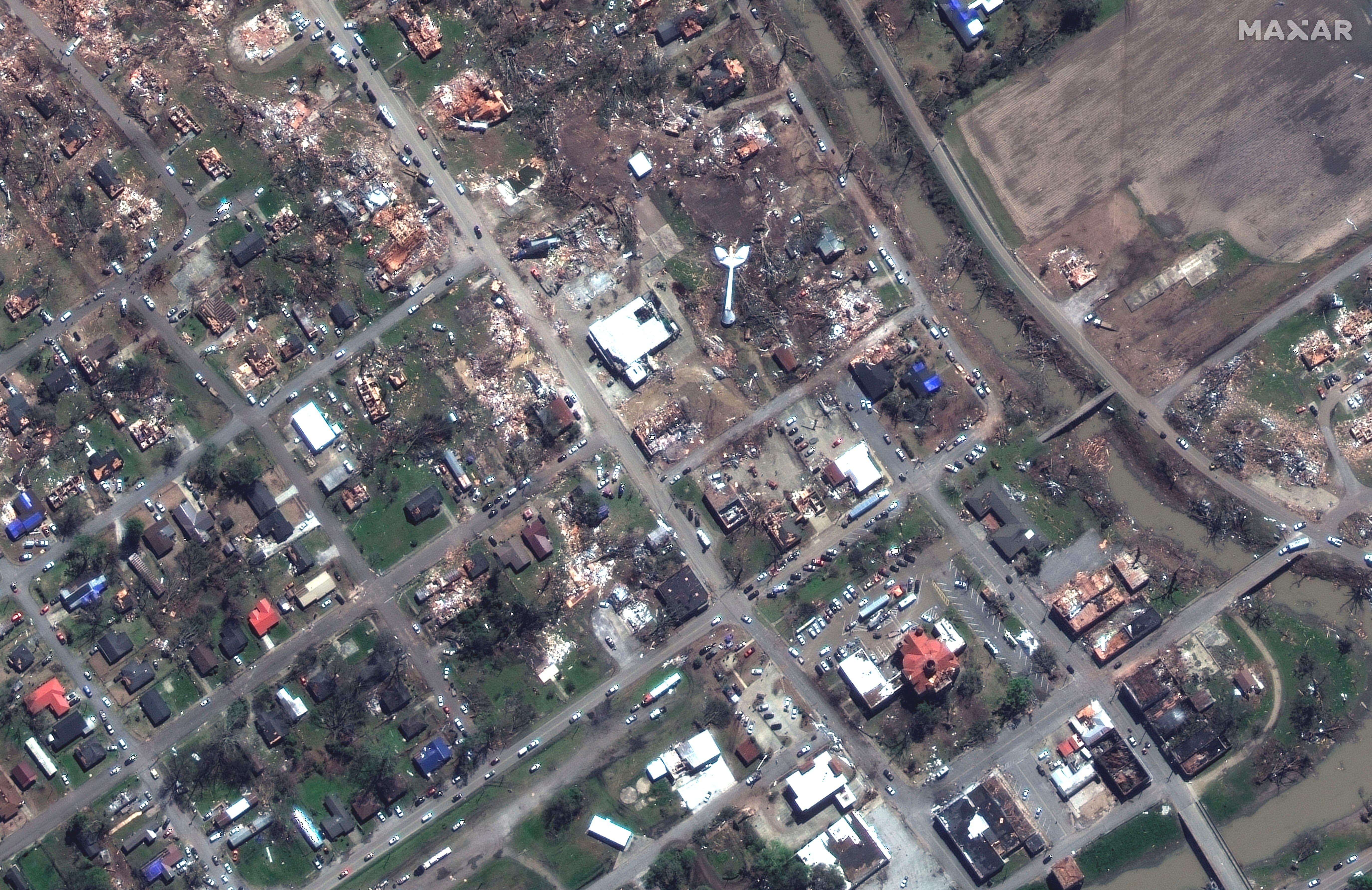 Una imagen satelital después del tornado, en Rolling Fork, Mississippi, EE. UU., 26 de marzo de 2023. Cortesía de la imagen satelital ©2023 Maxar Technologies/Handout via REUTERS 