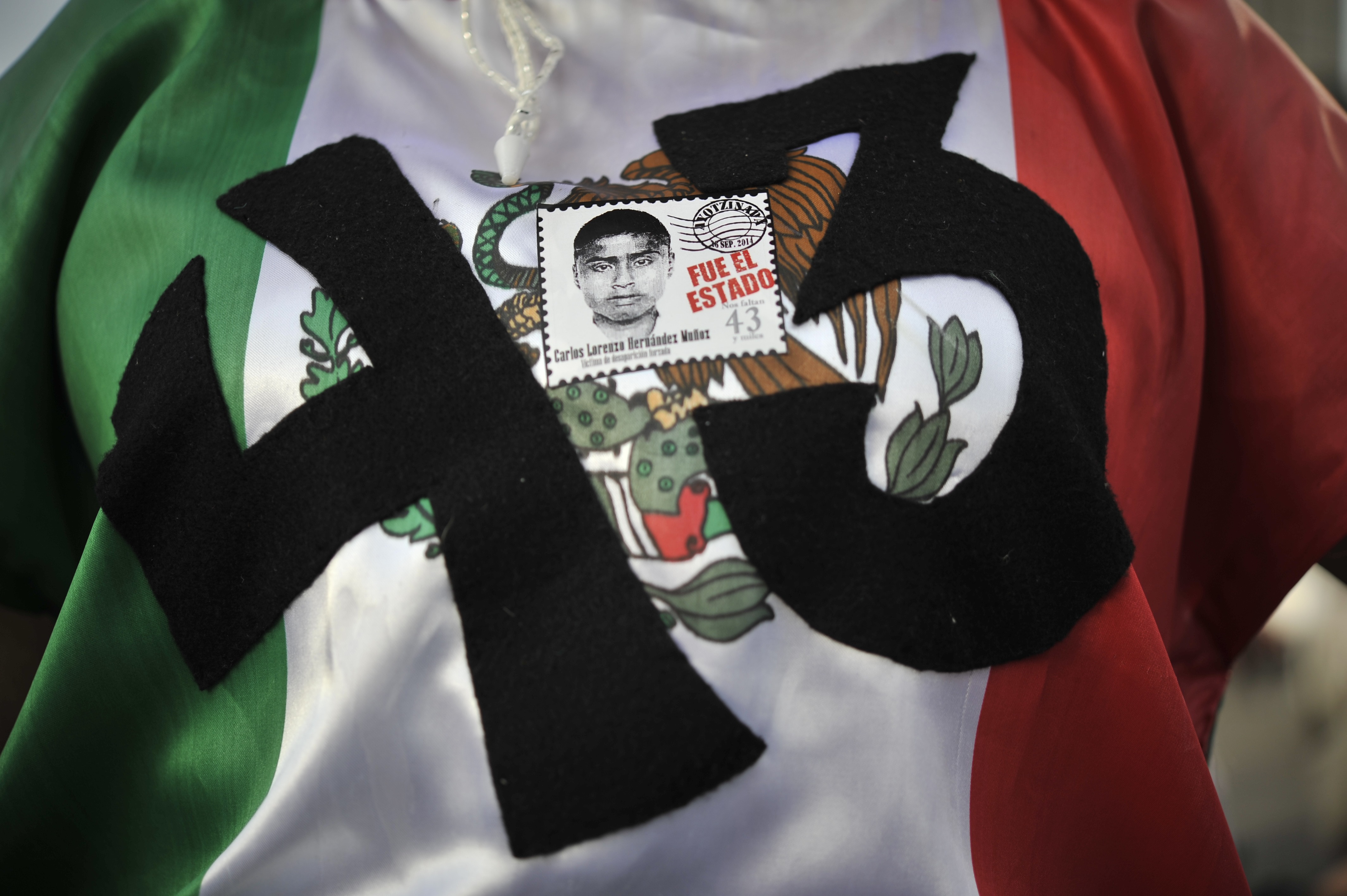 El caso de los 43 normalistas de Ayotzinapa dio la vuelta al mundo, al igual que las incógnitas sobre lo ocurrido. (Foto: AFP)