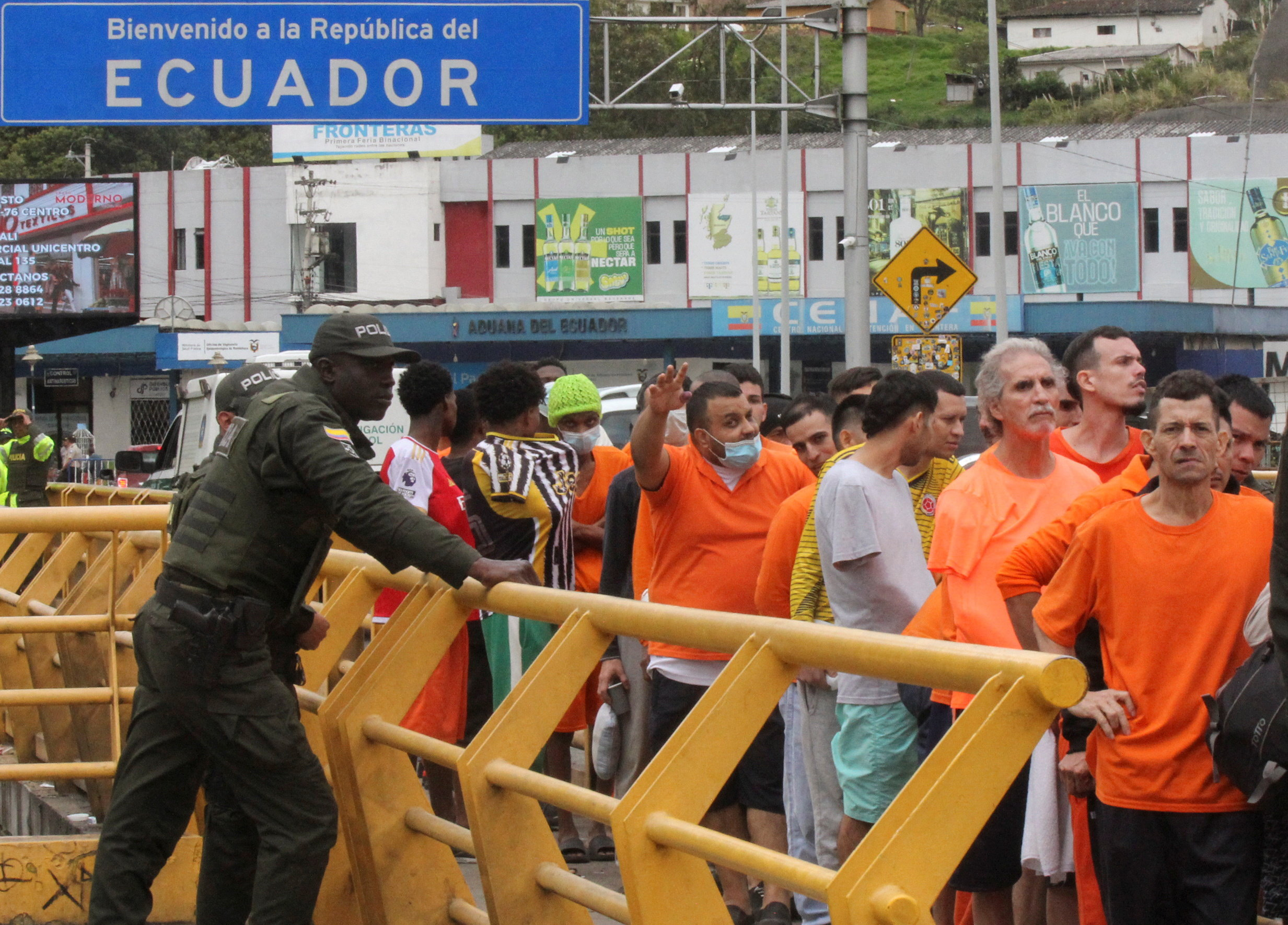 Noboa justificó la deportación de presos colombianos: “No podemos mantener a mil reos extranjeros en nuestras cárceles”