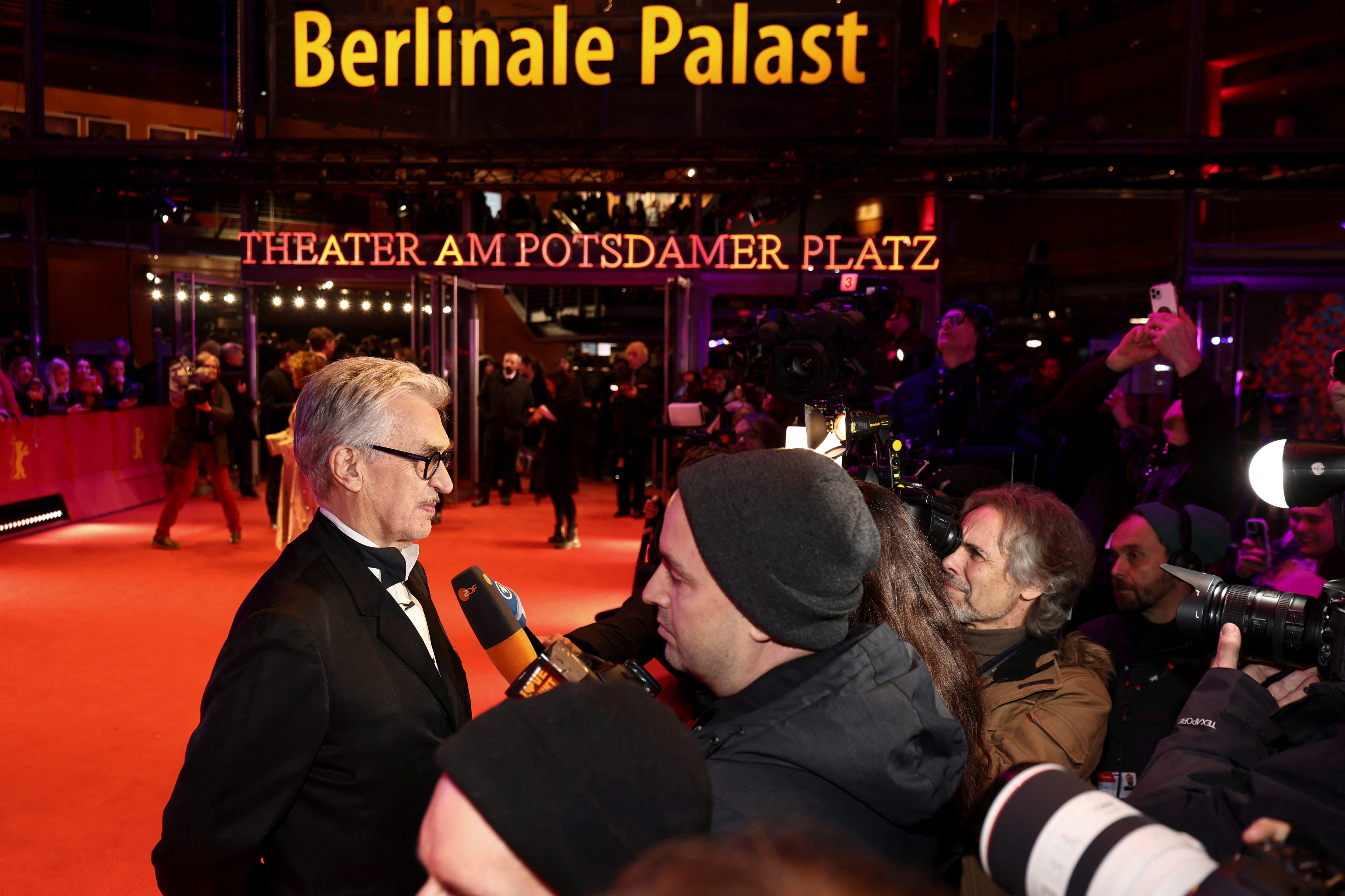 Detuvieron a dos adolescentes con antecedentes que intentaron robar una moto en el centro porteño