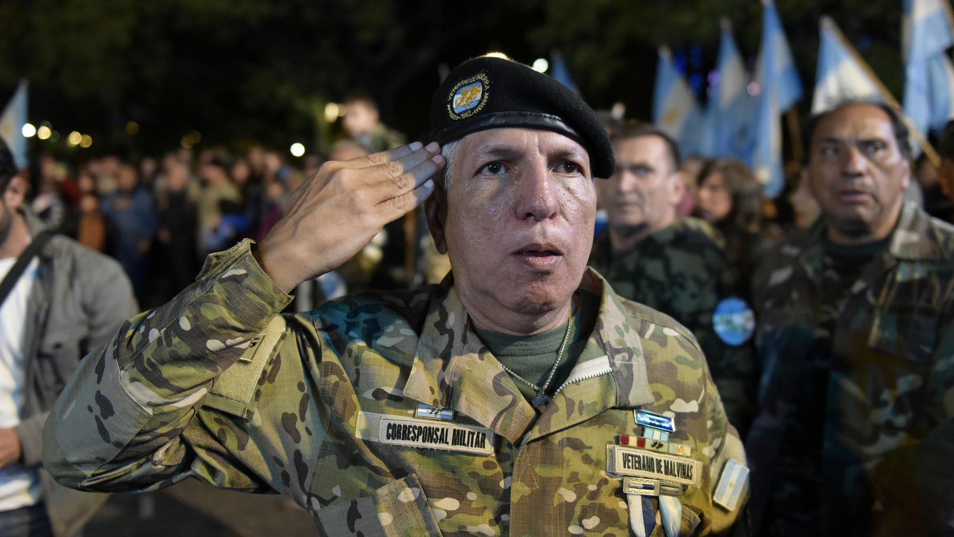 Grupos de excombatientes formaron parte de los actos para conmemorar el Día de los Caídos y Veteranos en la guerra por la soberanía argentina en las islas