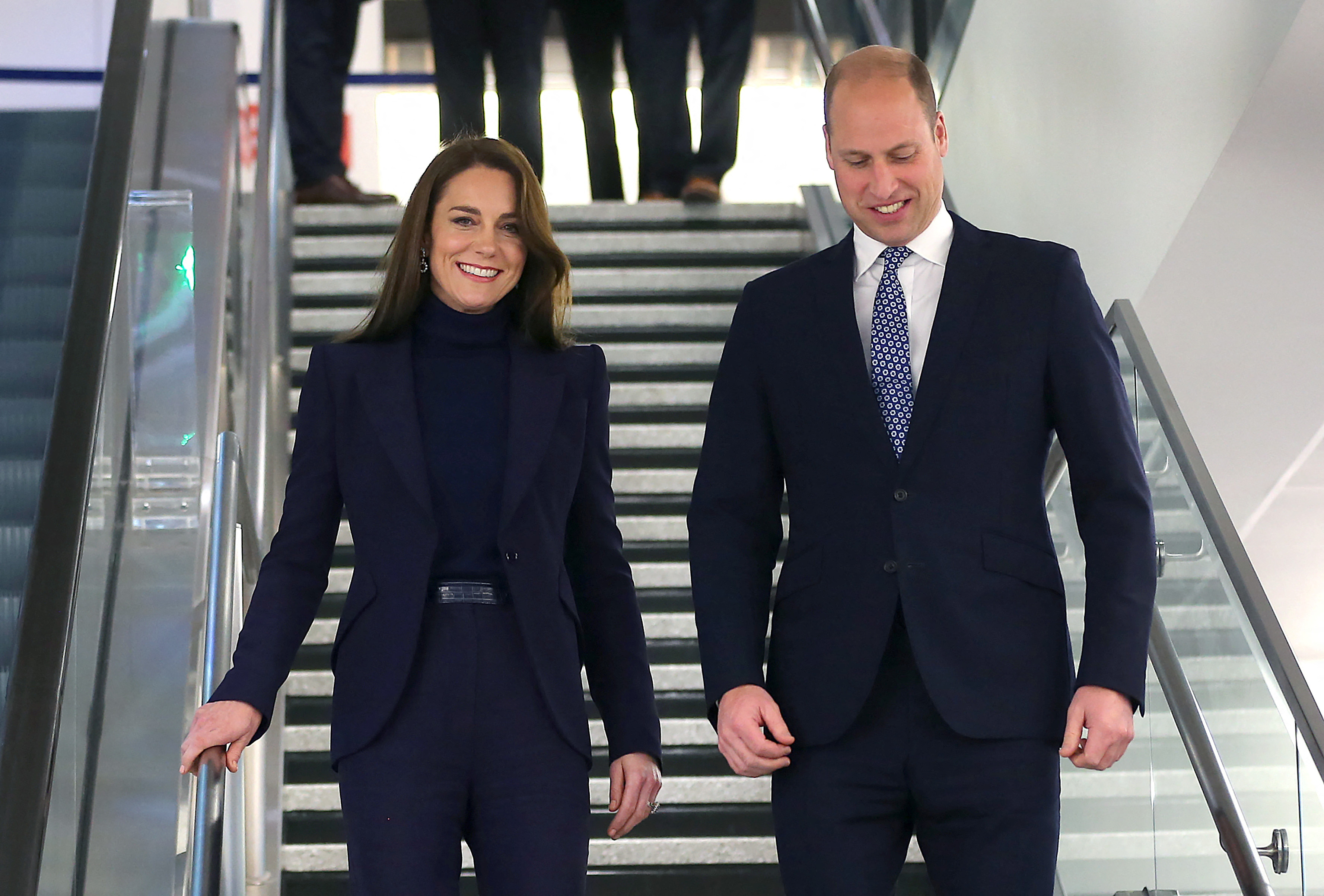 Los príncipes británicos William y Kate llegan al aeropuerto de Logan el 30 de noviembre de 2022 (John Tlumacki/REUTERS)