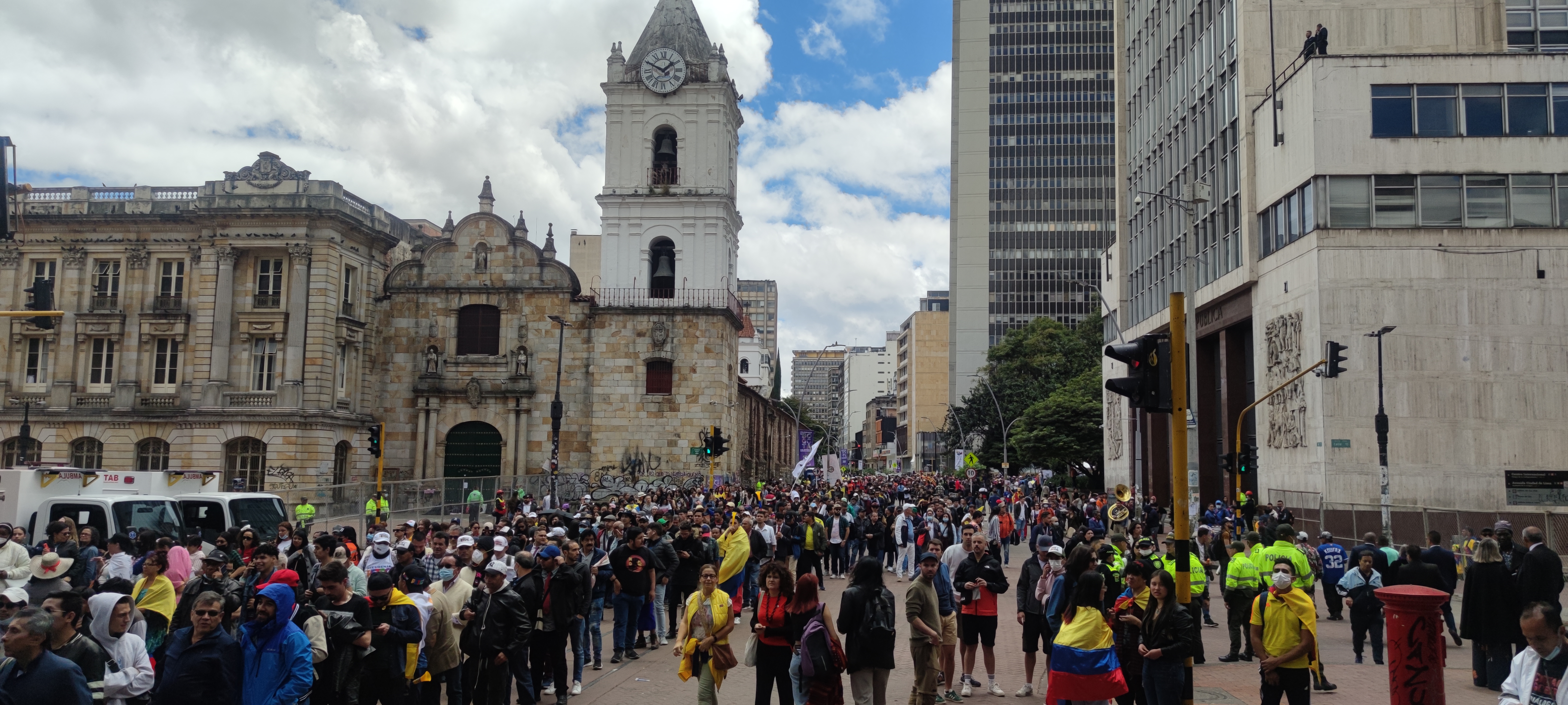 Plazas y calles llenas, así transcurre la jornada del domingo 7 de agosto, de cara a la posesión de Gustavo Petro. (Foto: Juan Felipe Sacristán/Infobae).