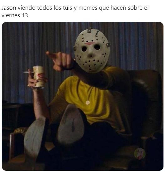 Meme from Jason from Friday the 13th laughing at the memes in his living room.  (Pictures/Twitter)