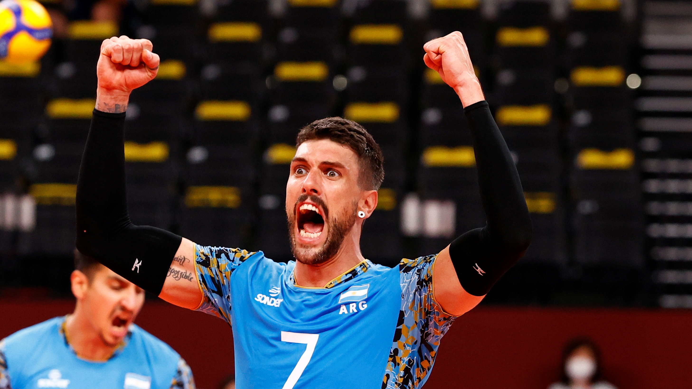 La alegría del jugador de voleibol argentino Facundo Conte (REUTERS/Carlos Garcia Rawlins)