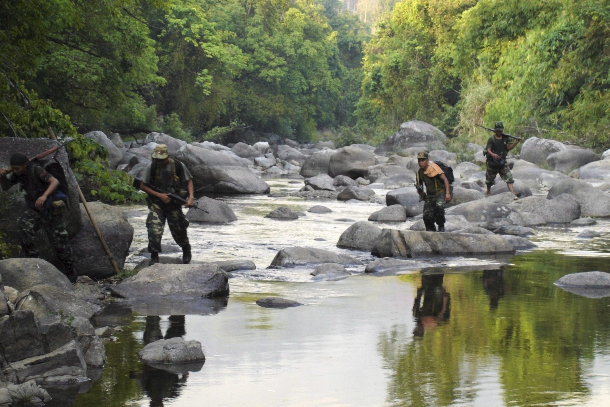 La Guerrilla Karen Ataca Y Ocupa Un Puesto Fronterizo Del Ejército Birmano Infobae