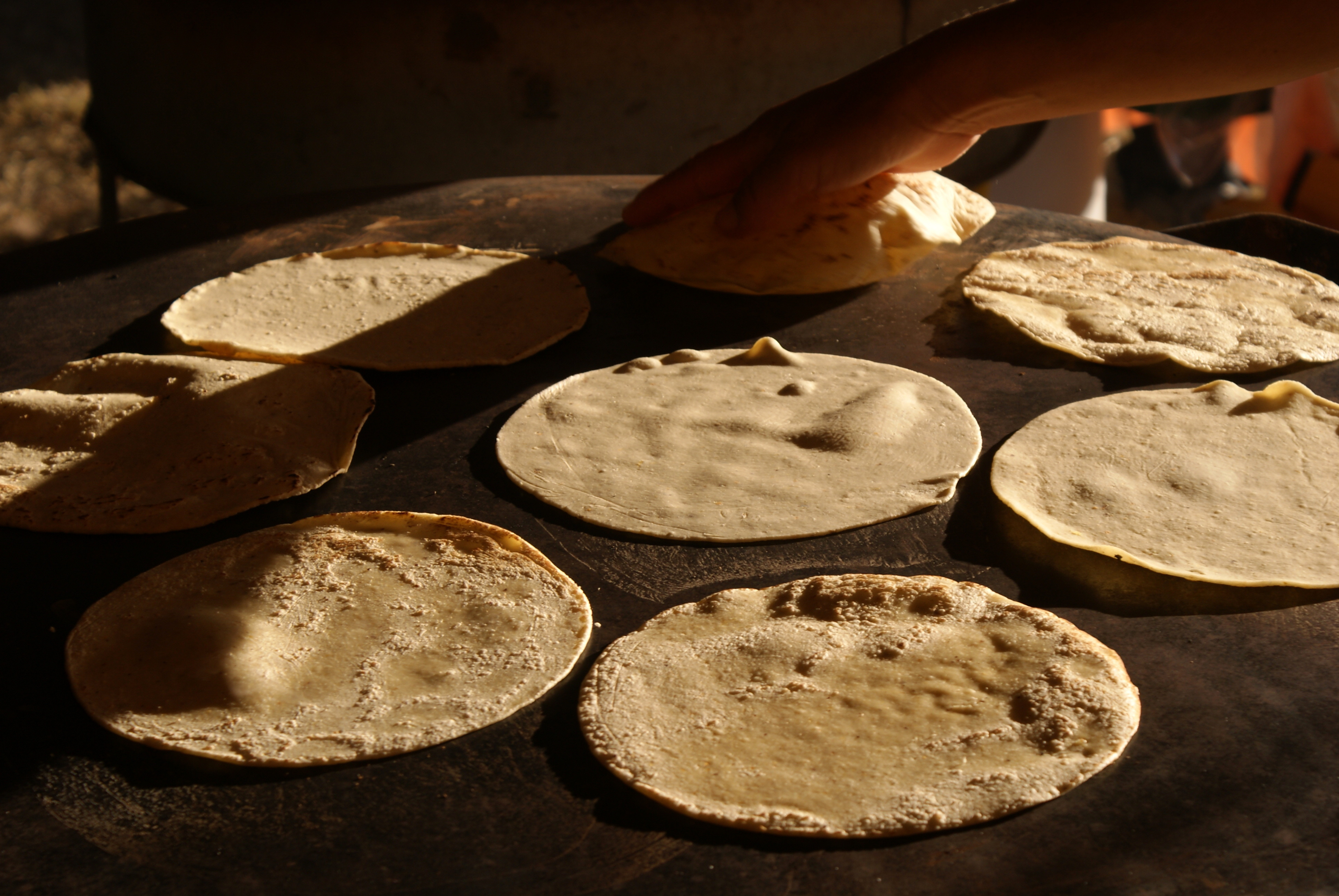 Desde 10 pesos y hasta casi 30 pesos, así se vende el kilo de tortilla en México (Getty Images)