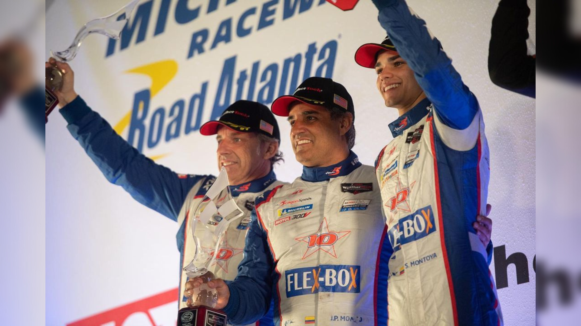Juan Pablo y Sebastián Montoya ocuparon la segunda posición en las diez horas de Petit le Mans. Ahora correrán juntos en la temporada 2023. Imagen: @DragonSpeedLLC.