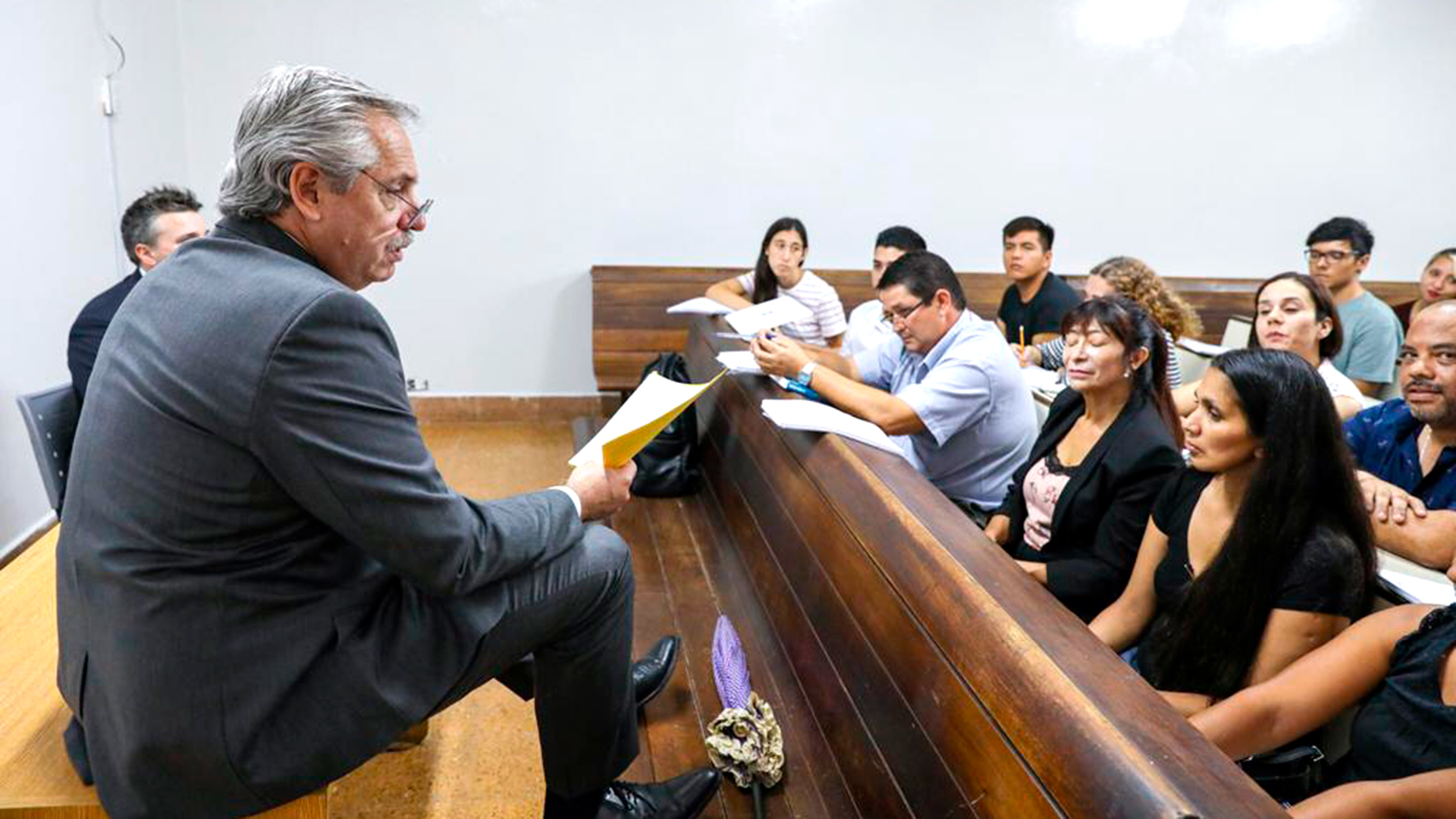 Alberto Fernández defendió a la profesora K: “Fue un debate formidable que le abre la cabeza al alumno”