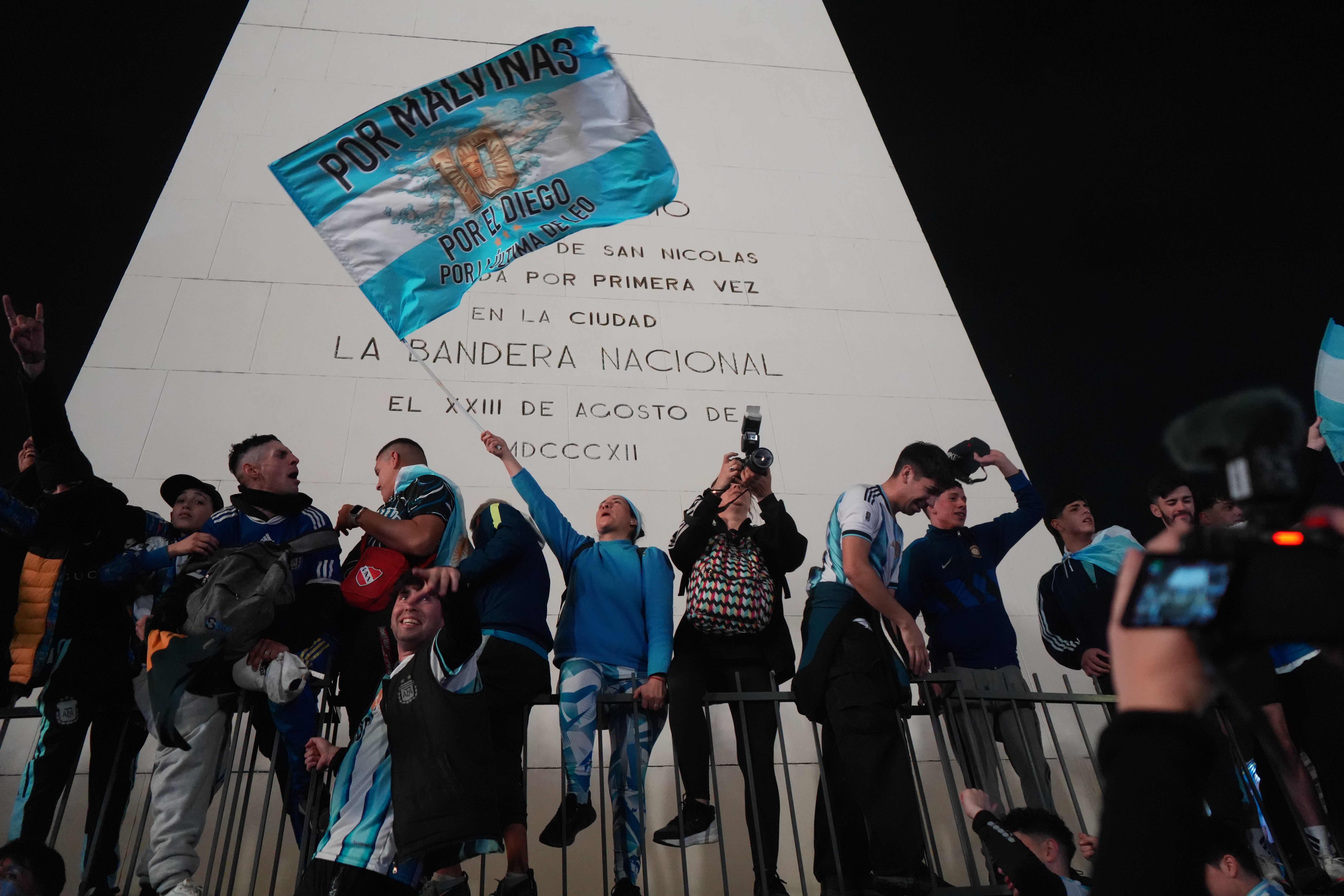 Disturbios y detenidos en distintas provincias del pa&iacute;s tras los festejos por la victoria de la Selecci&oacute;n Argentina  