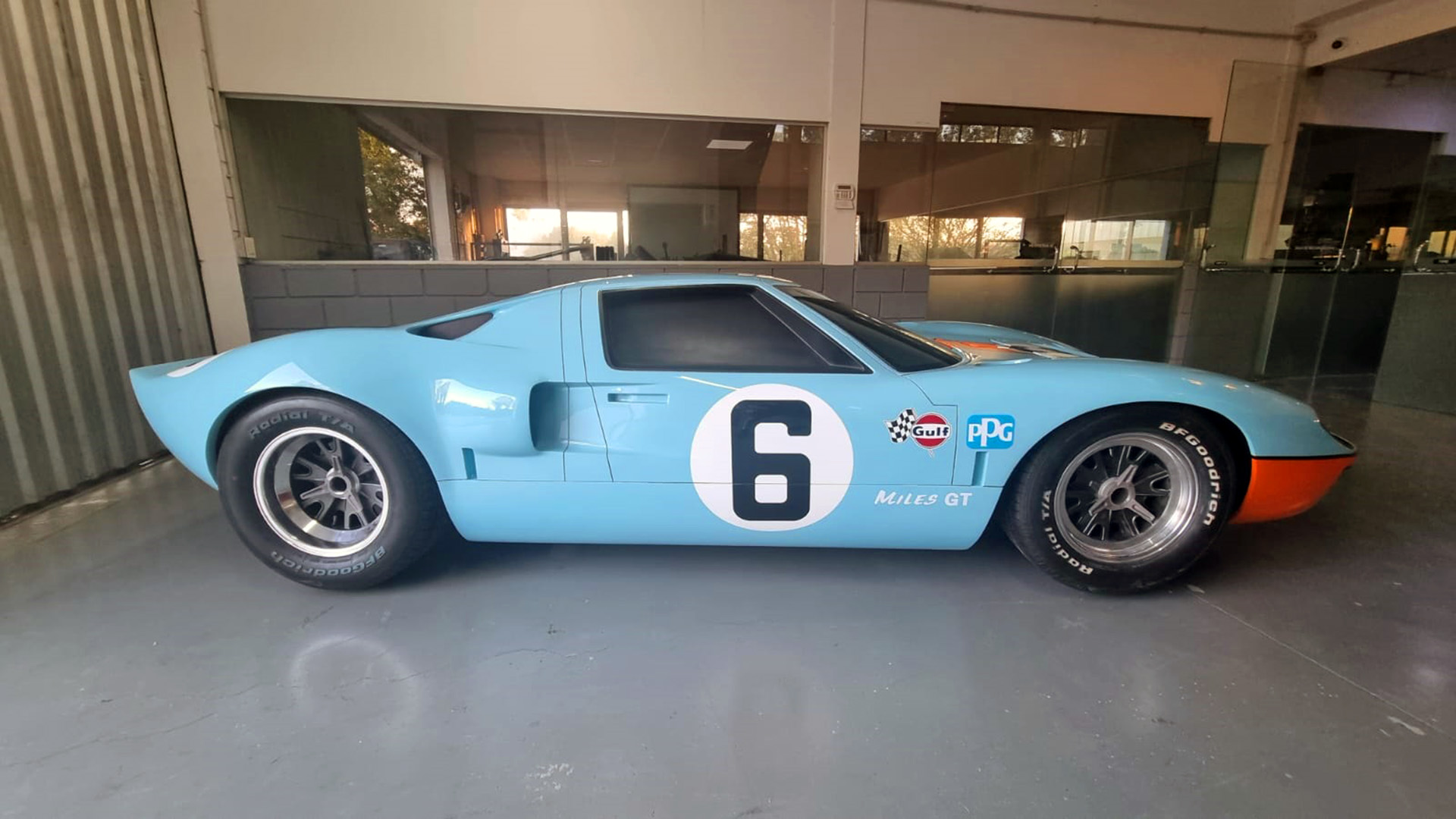 L'auto con la vernice che rappresenta l'ultima vittoria a Le Mans, nel 1969. È uno degli optional con cui si può acquistare una Miles GT