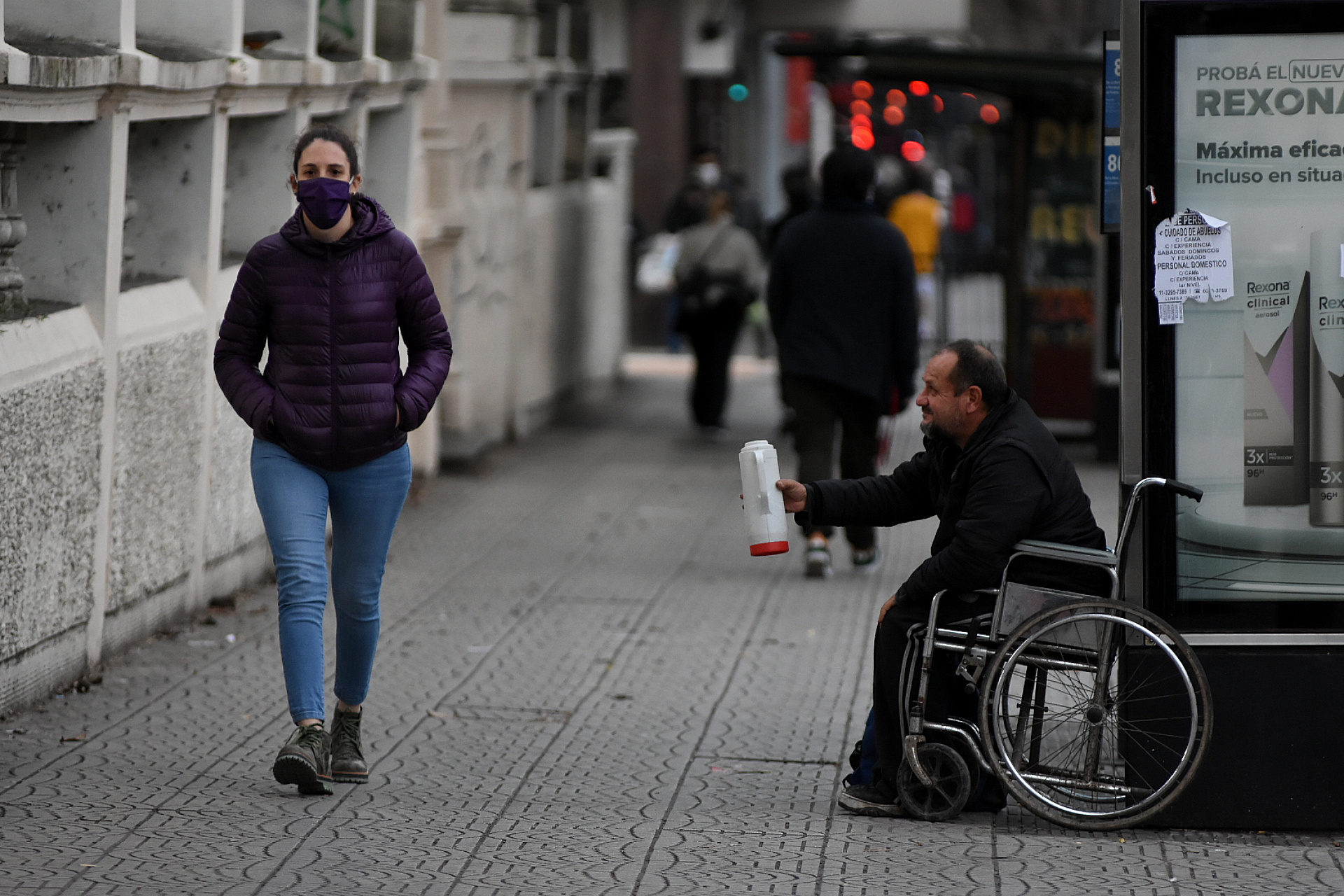 La crisis económica y la pandemia generaron situaciones estremecedoras. Al menos 1.500 personas atraviesan por primera vez en su vida la experiencia de vivir en la calle. En 2017, el 23% de los encuestados dijo que era su primera vez sin techo, pero en 2019 representó el 52%.