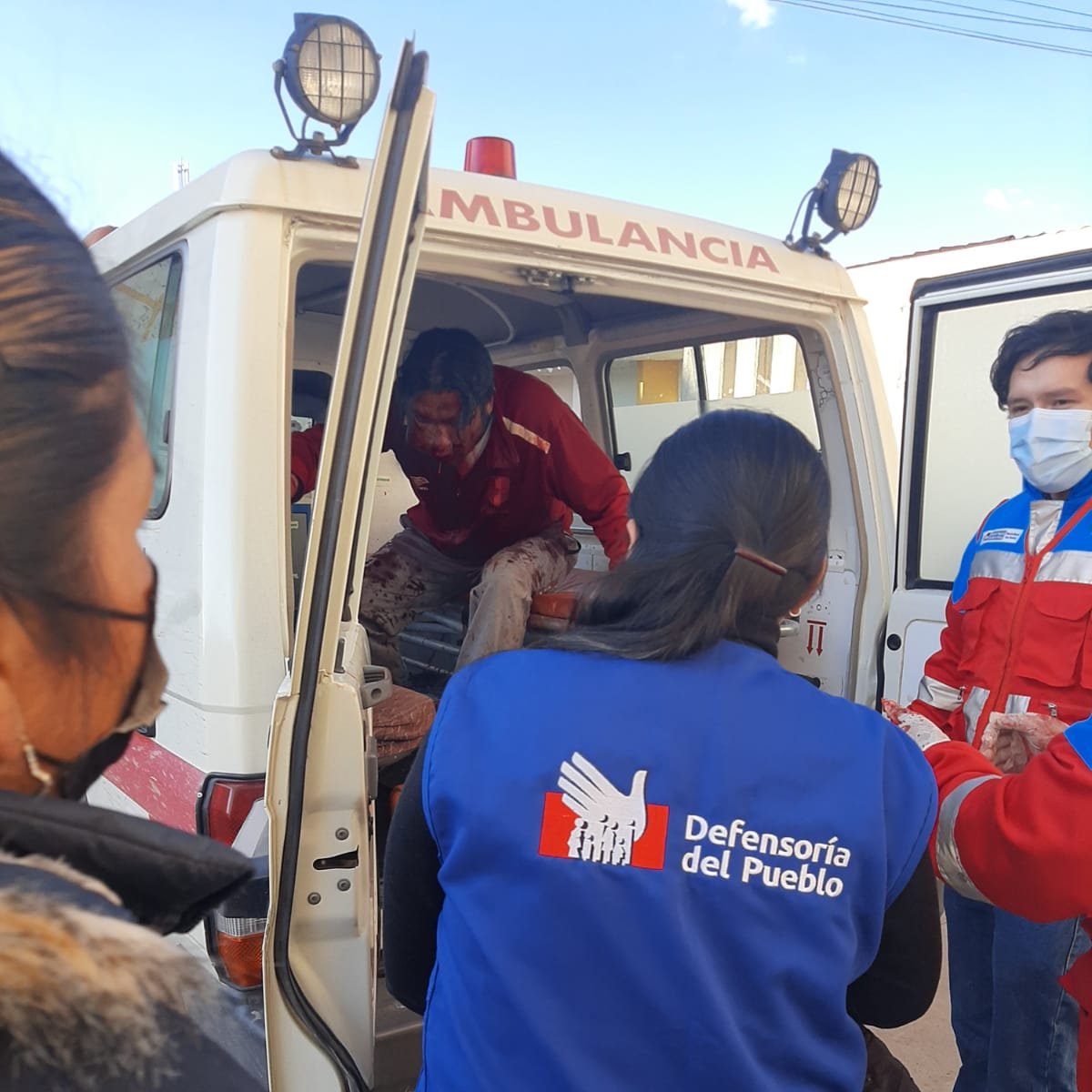 Heridos tras el intento de toma del aeropuerto de Juliaca, en Puno. (Defensoría del Pueblo)