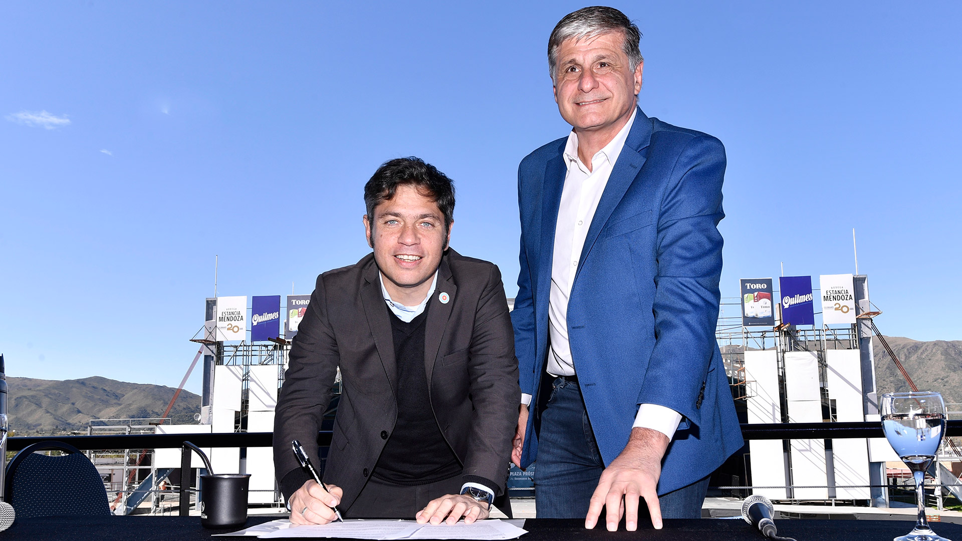 Kicillof llev&oacute; su armado a C&oacute;rdoba y no descart&oacute; un acuerdo con Llaryora: 