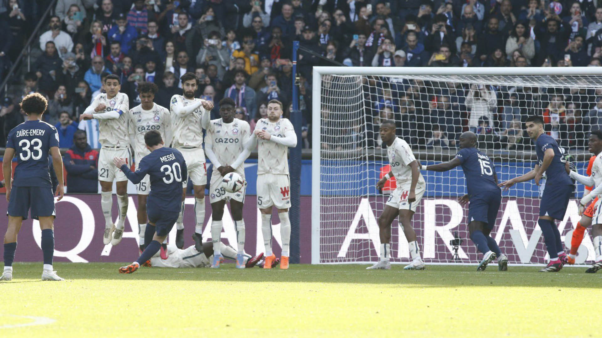 La ejecución de Messi que terminó en el gol de la victoria para el PSG