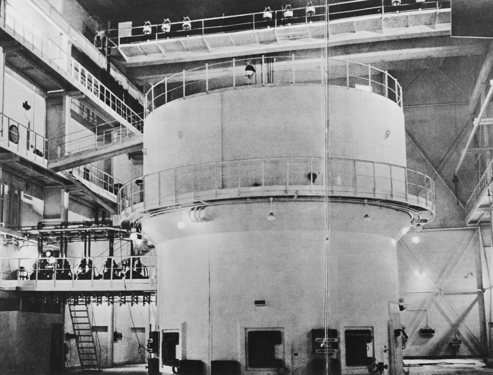 Primer reactor nuclear experimental de China en una central de Beijing, inaugurado oficialmente el 27 de septiembre de 1958.