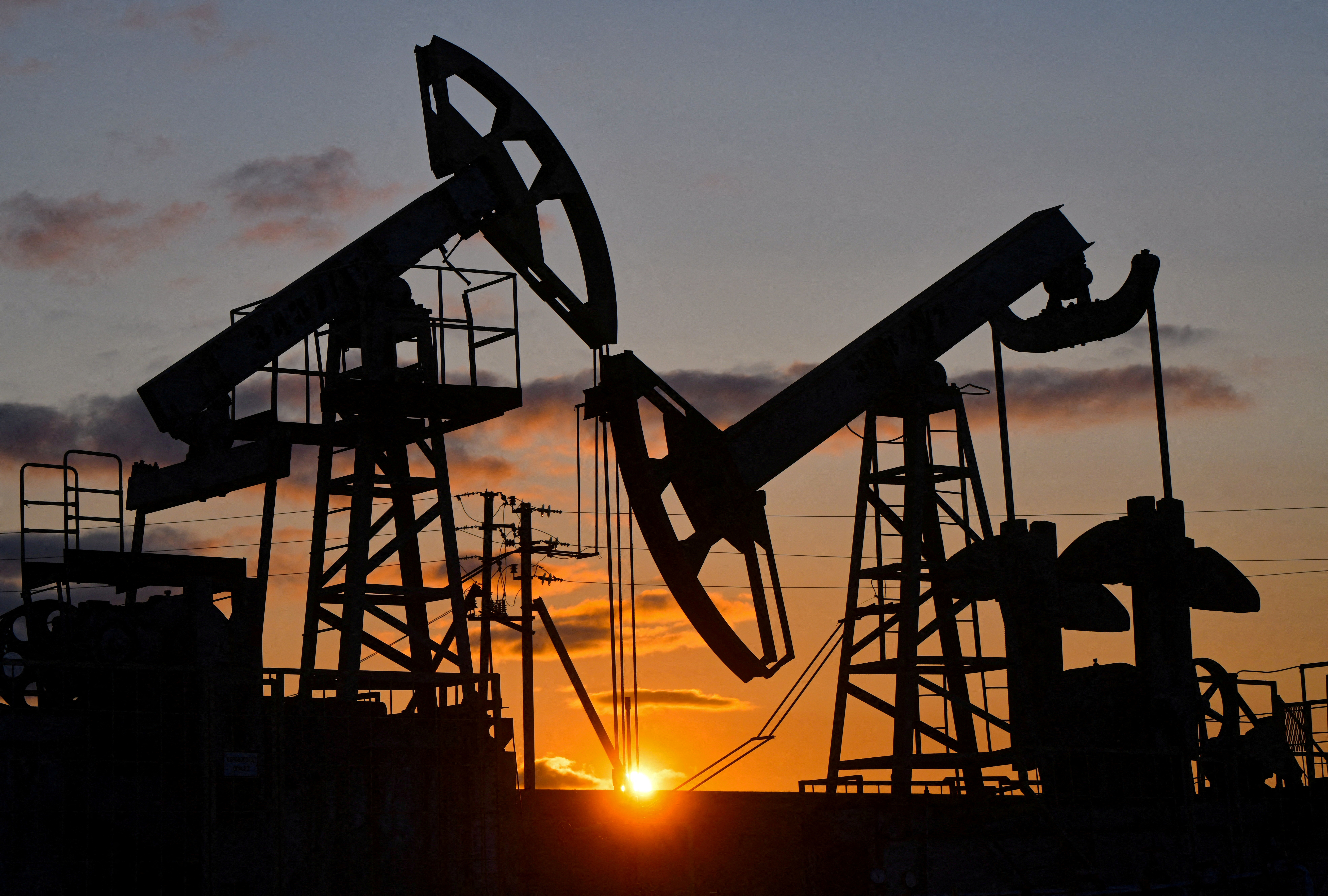 El precio del petr&oacute;leo subi&oacute; y supera los 100 d&oacute;lares tras las fallidas negociaciones entre EEUU e Ir&aacute;n
