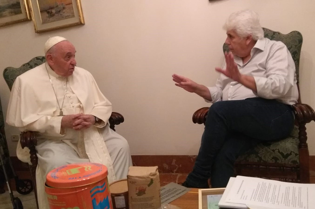 El papa Bergoglio y Eduardo Murúa, en la reunión de este jueves en el Vaticano