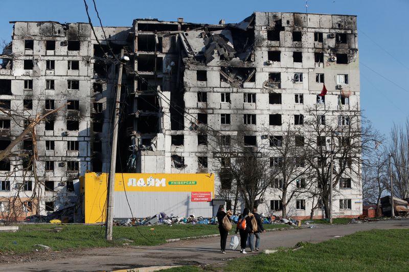El Gobierno de Ucrania denunció este jueves que el este de su país continúa bajo los efectos de un bombardeo masivo por parte de las fuerzas rusas contra instalaciones civiles y militares