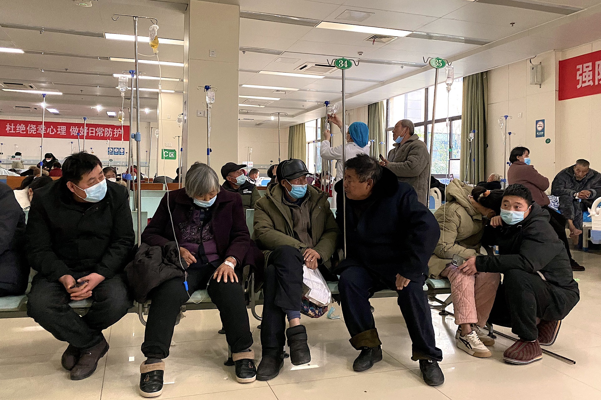 Patients at Fengyang Hospital in Anhui province (AFP/Noel Celis)