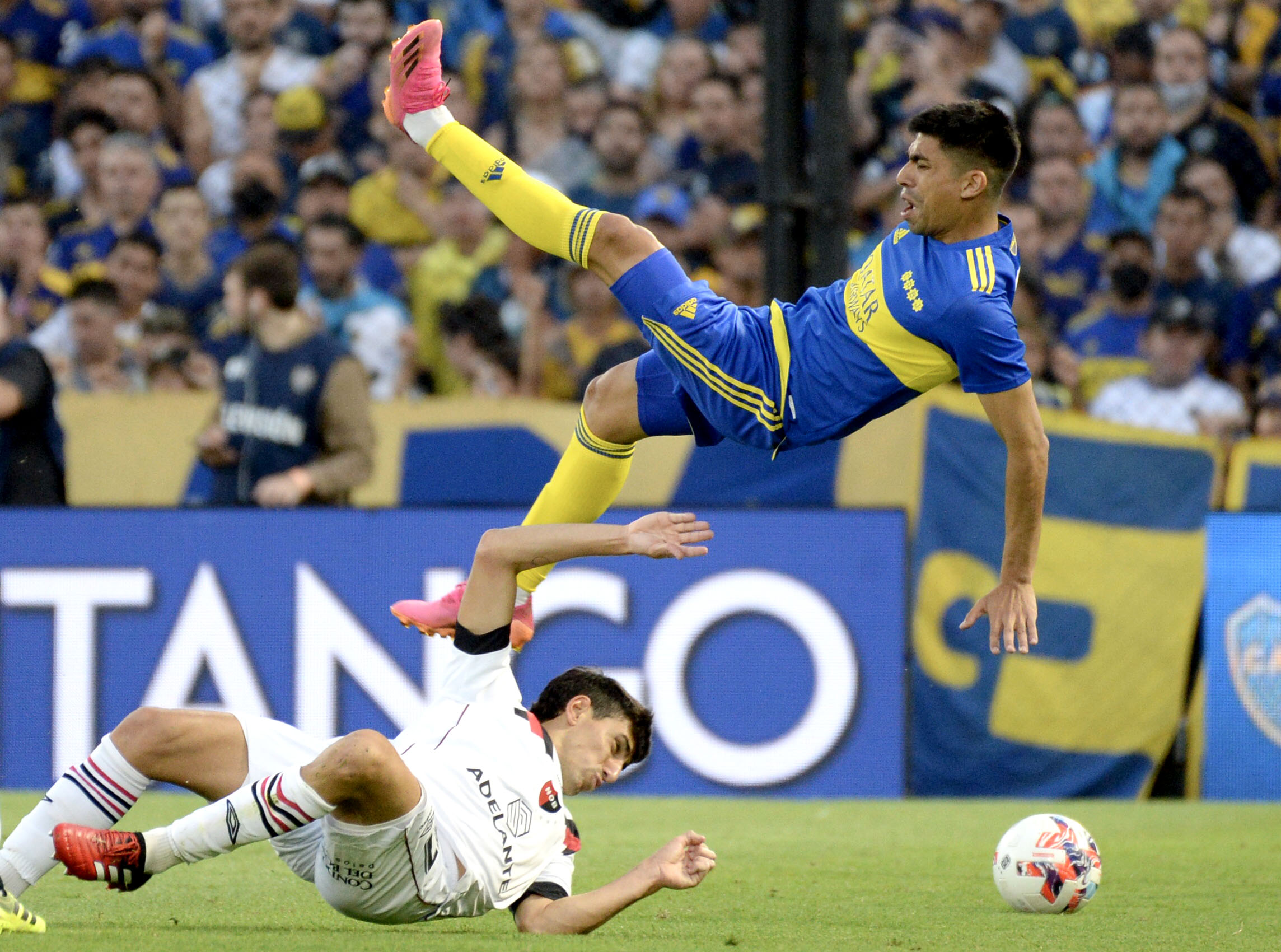 Un recuerdo del Ãºltimo duelo entre ambos en La Bombonera (Fotobaires)