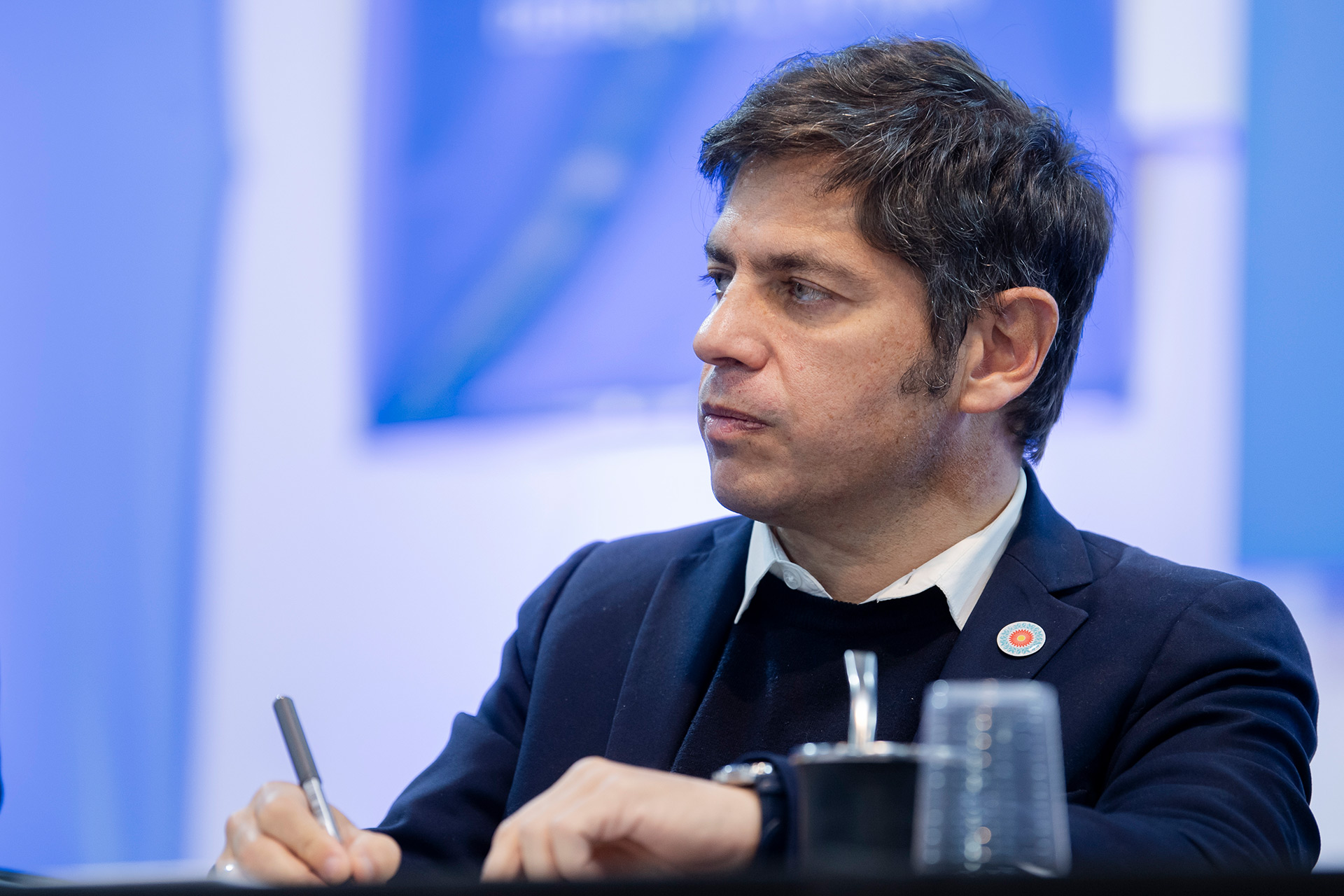 Kicillof se blinda frente a la interna con los Kirchner: el silencio como protecci&oacute;n y la cautela como sello