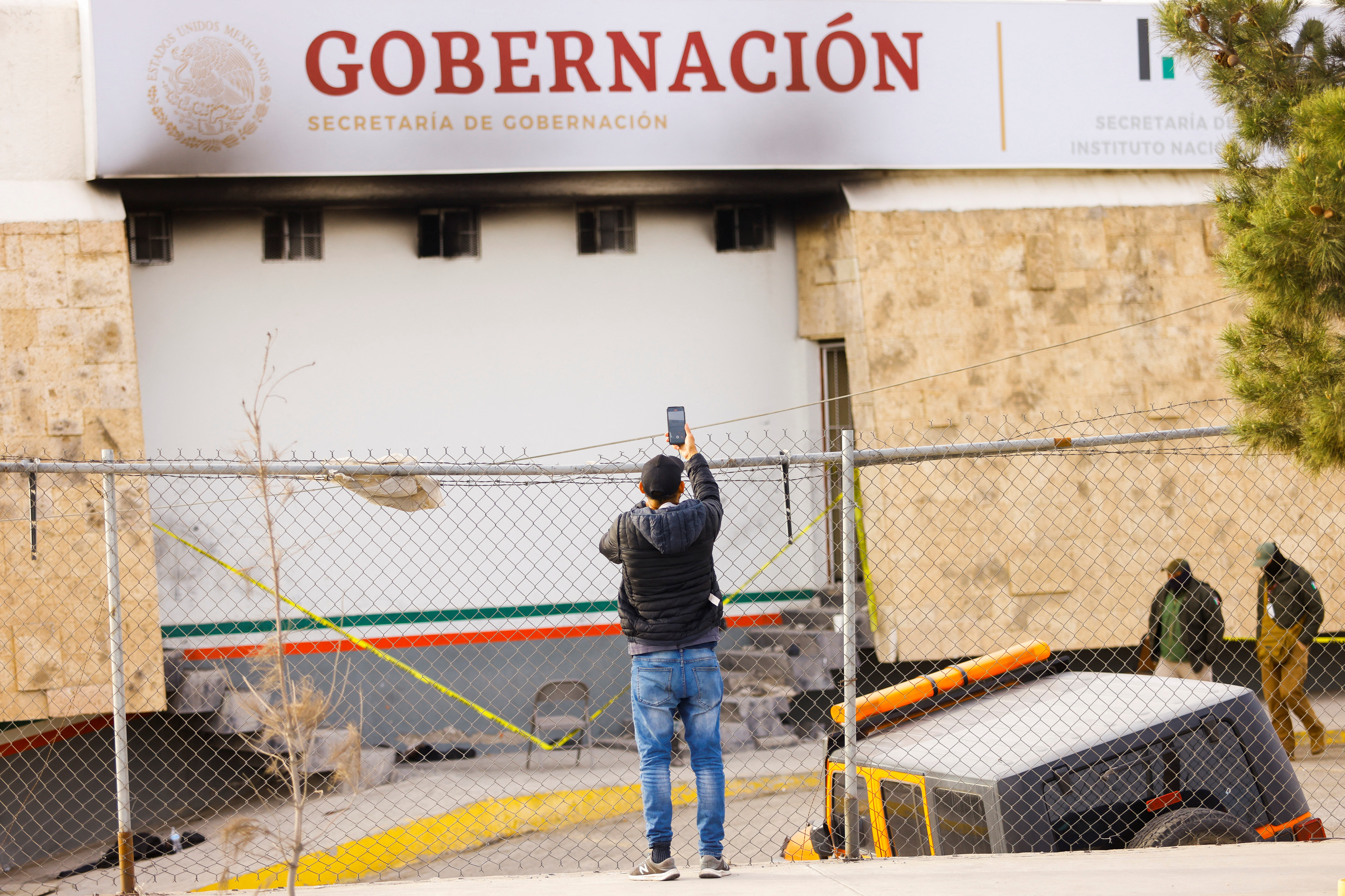 Los errores que desencadenaron la tragedia de Ciudad Juárez, según el ex comisionado del INM