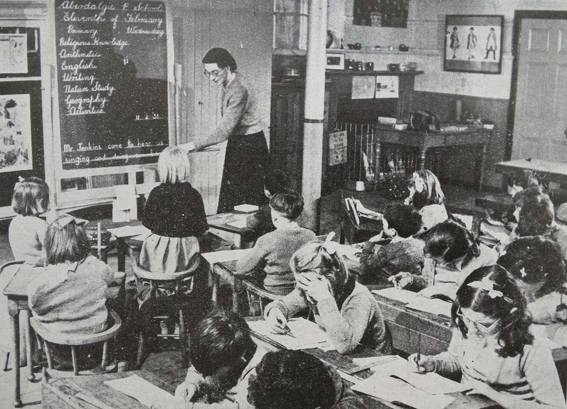 Una clase de 1950. (Universal History Archive/Shutterstock)