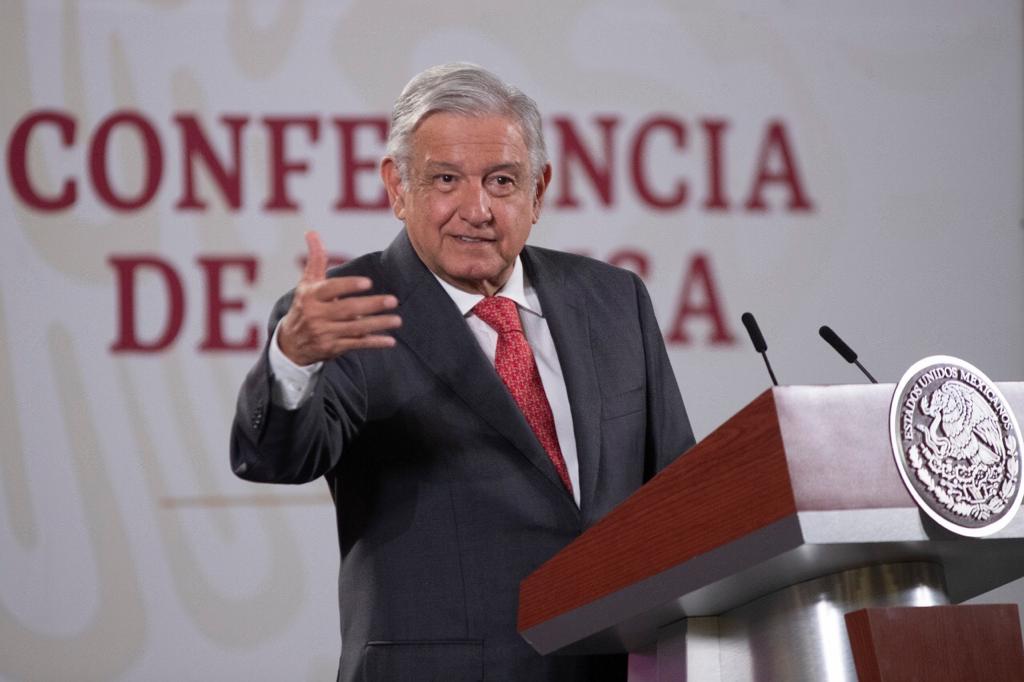 “Se creó una especie de SAT paralelo”: López Obrador aseguró que se fugaba hasta el 30% de la recaudación por facturas falsas