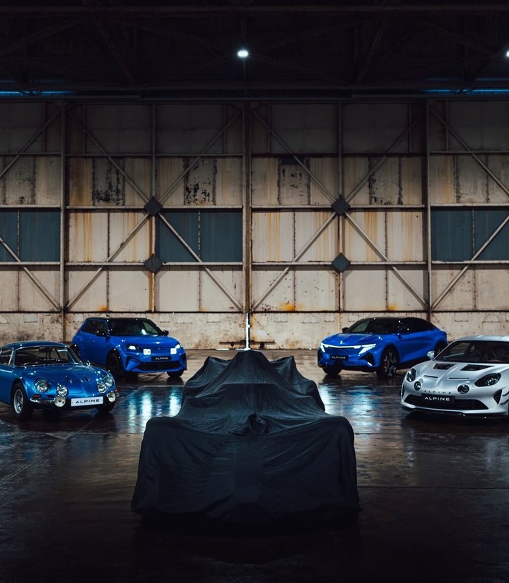 Ante inversores, el BCRA celebró la caída de la compra de dólares tras las elecciones y previó un retroceso de la inflación 