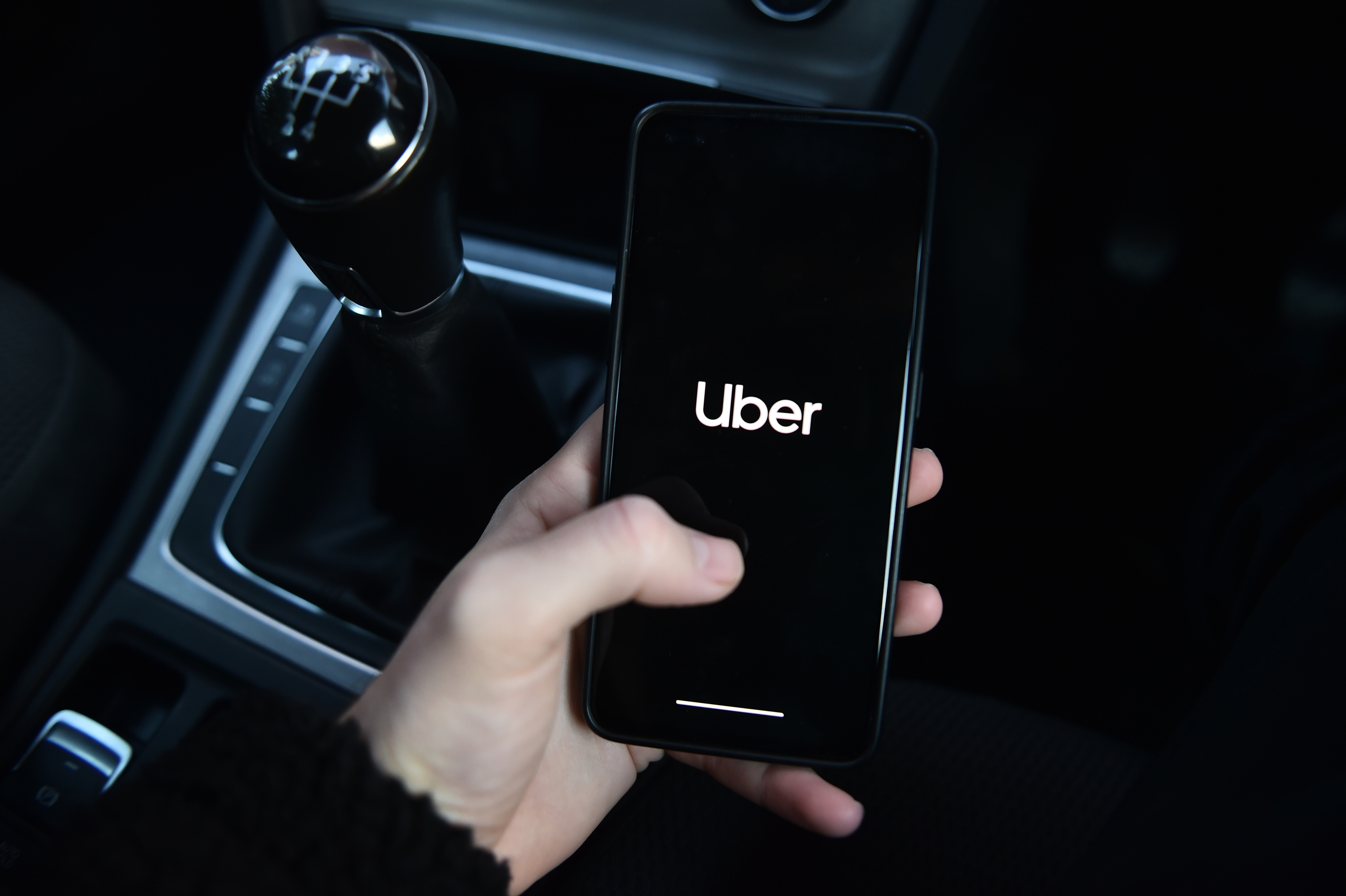 Uber respaldó a los usuarios del AICM ante imposición de multas: “Tienen derecho a elegir su transporte”