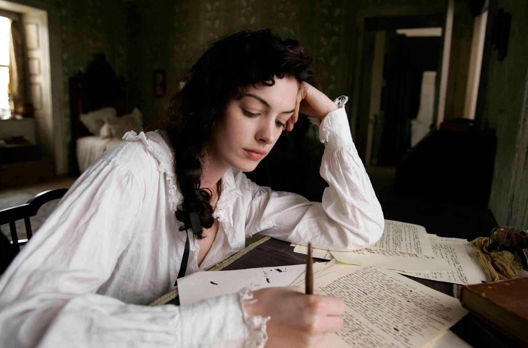 Anne Hathaway playing the British writer Jane Austen in the biopic ´Becoming Jane´ (2007)