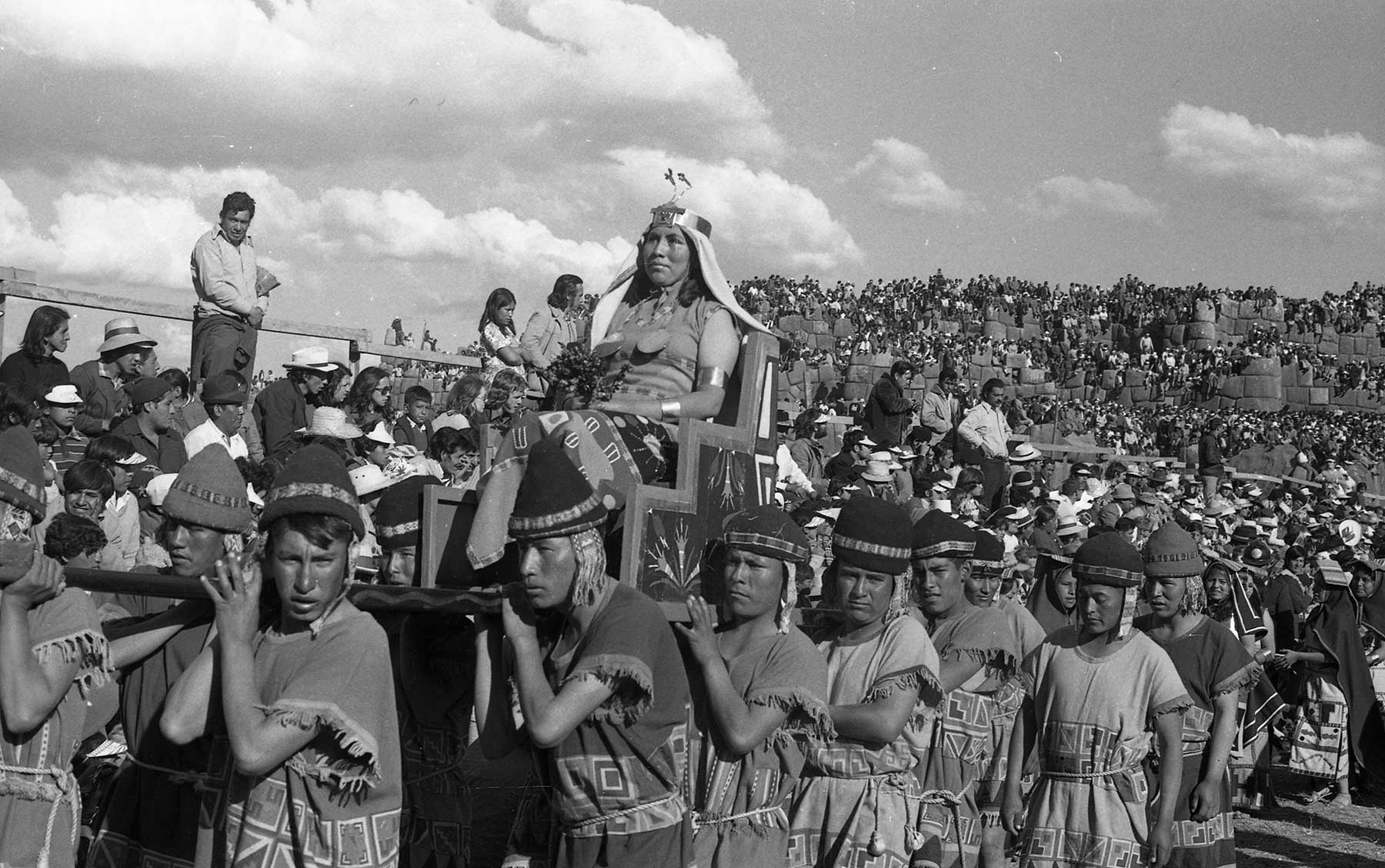 Inti Raymi de 1975 y 1988 / CrÃ©ditos: Andina.