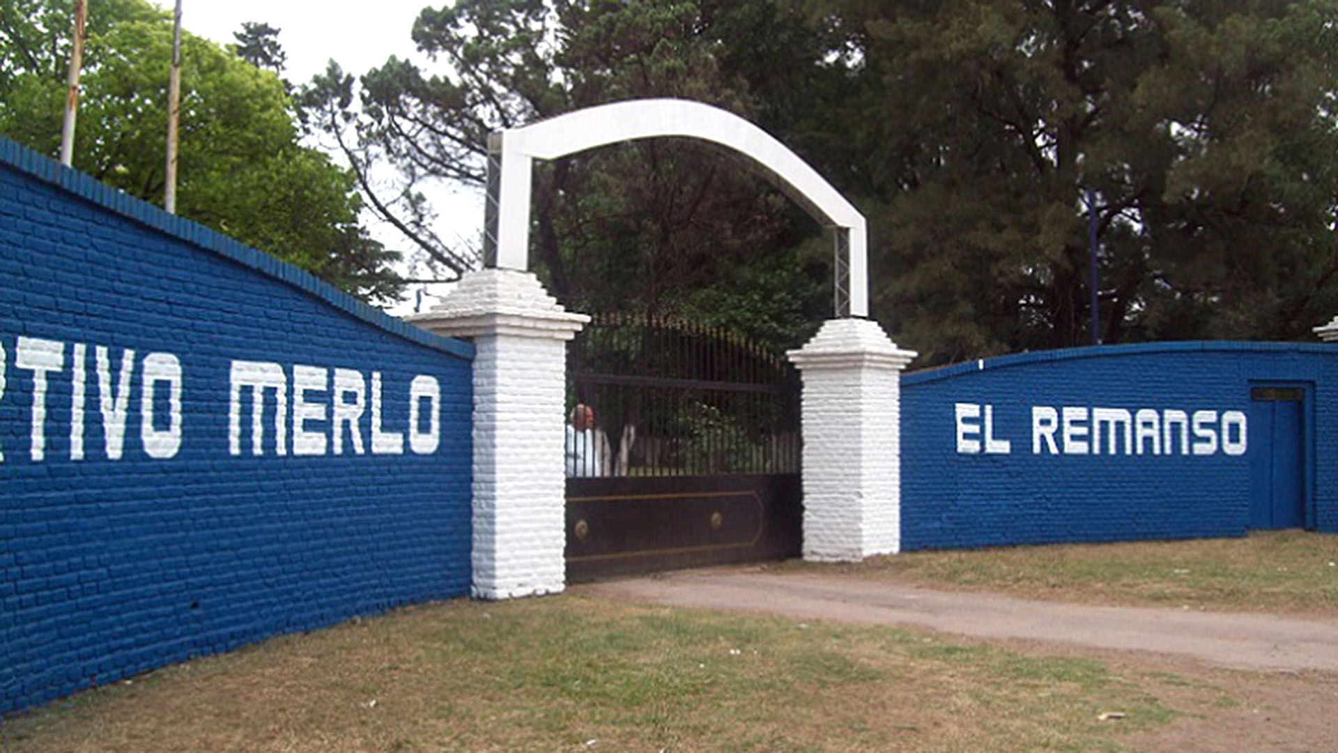 El club El Remanso, cercano a donde apareció el cuerpo. 