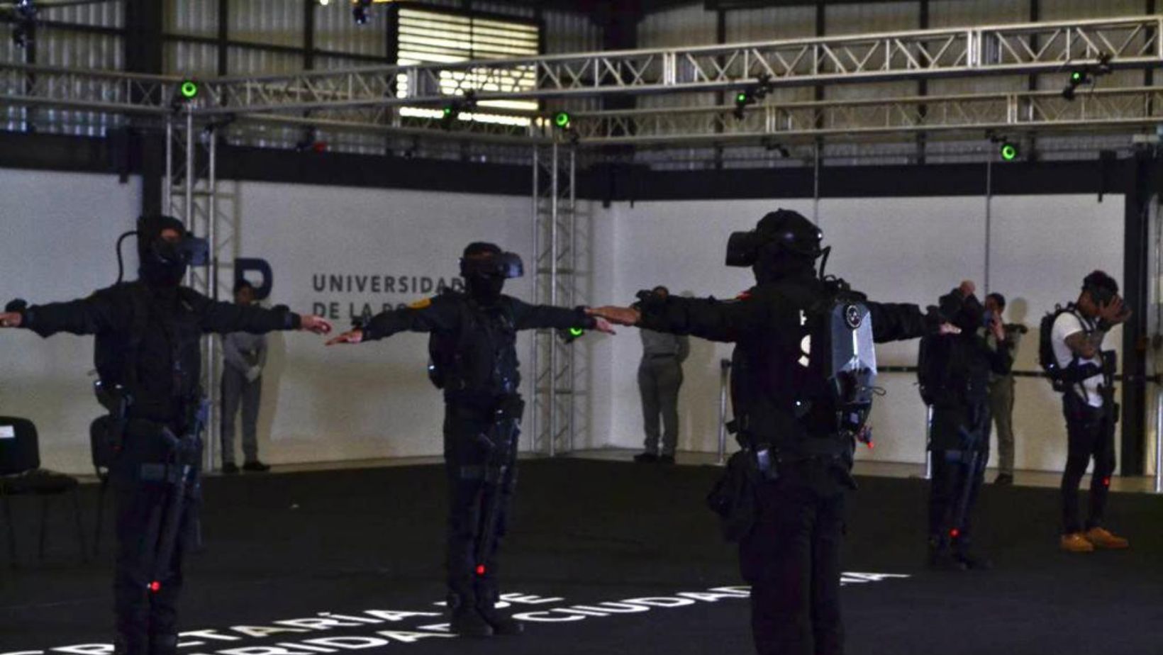 Inauguraron el primer Centro de Entrenamiento de Realidad Virtual en América Latina para policías de la Ciudad de México 