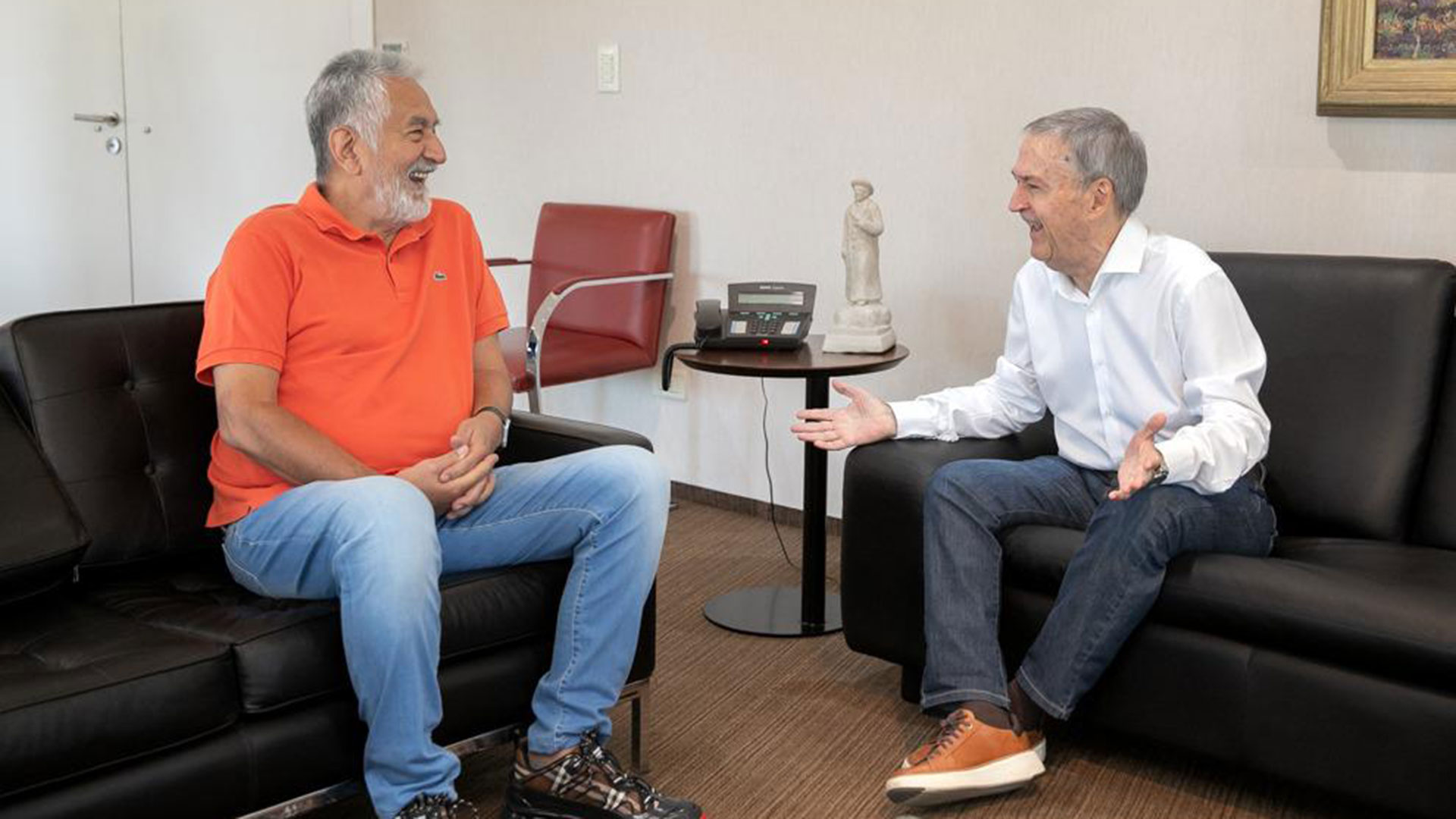 El mandatario cordobés recibió el apoyo del gobernador de San Luis, Alberto Rodríguez Saá