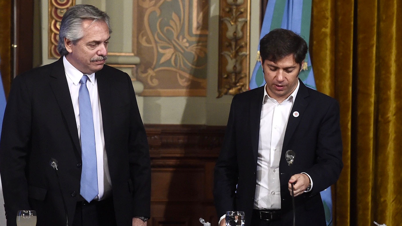 El presidente Alberto Fernández y el gobernador bonaerense, cuya administración recibió en los primeros 7 meses de 2020 el 49% de los fondos "discrecionales" que distribuyó la Nación (Aglaplata)