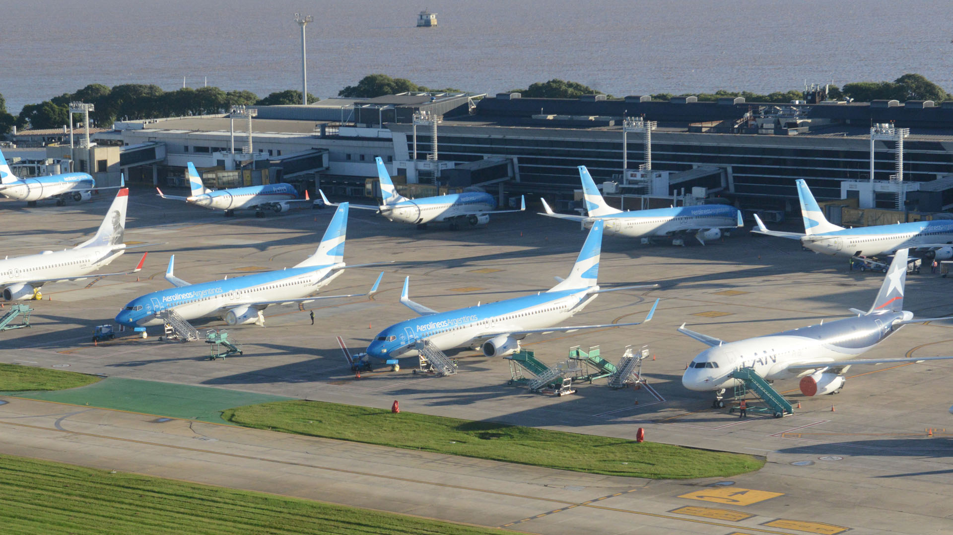 El Aeroparque metropolitano se renueva y pone en marcha un plan de modernización. (AFP)