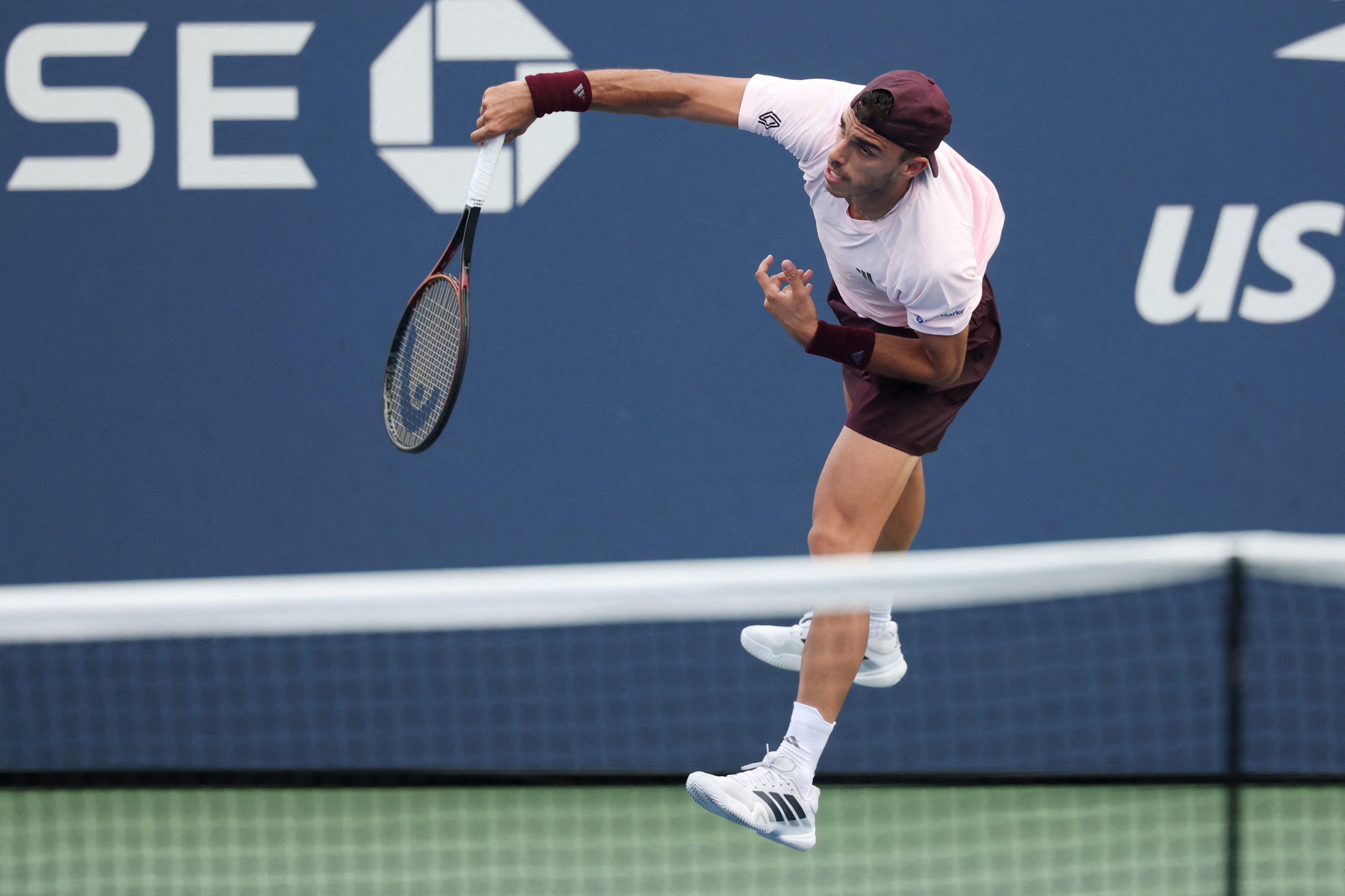 Francisco Cer&uacute;ndolo avanz&oacute; a la segunda ronda del US Open y va por una cuenta pendiente en Nueva York
