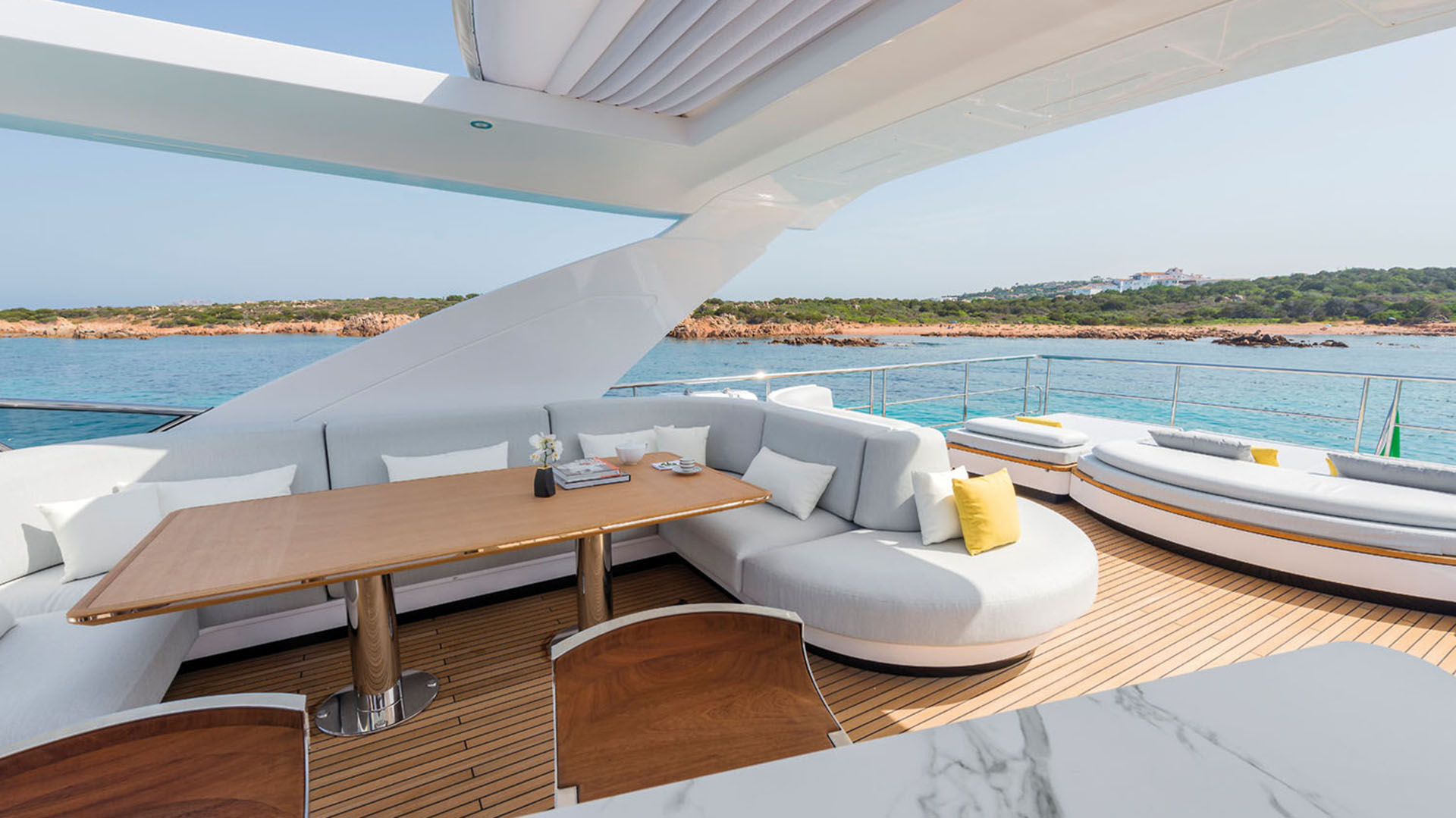 (Azimut Yachts)
