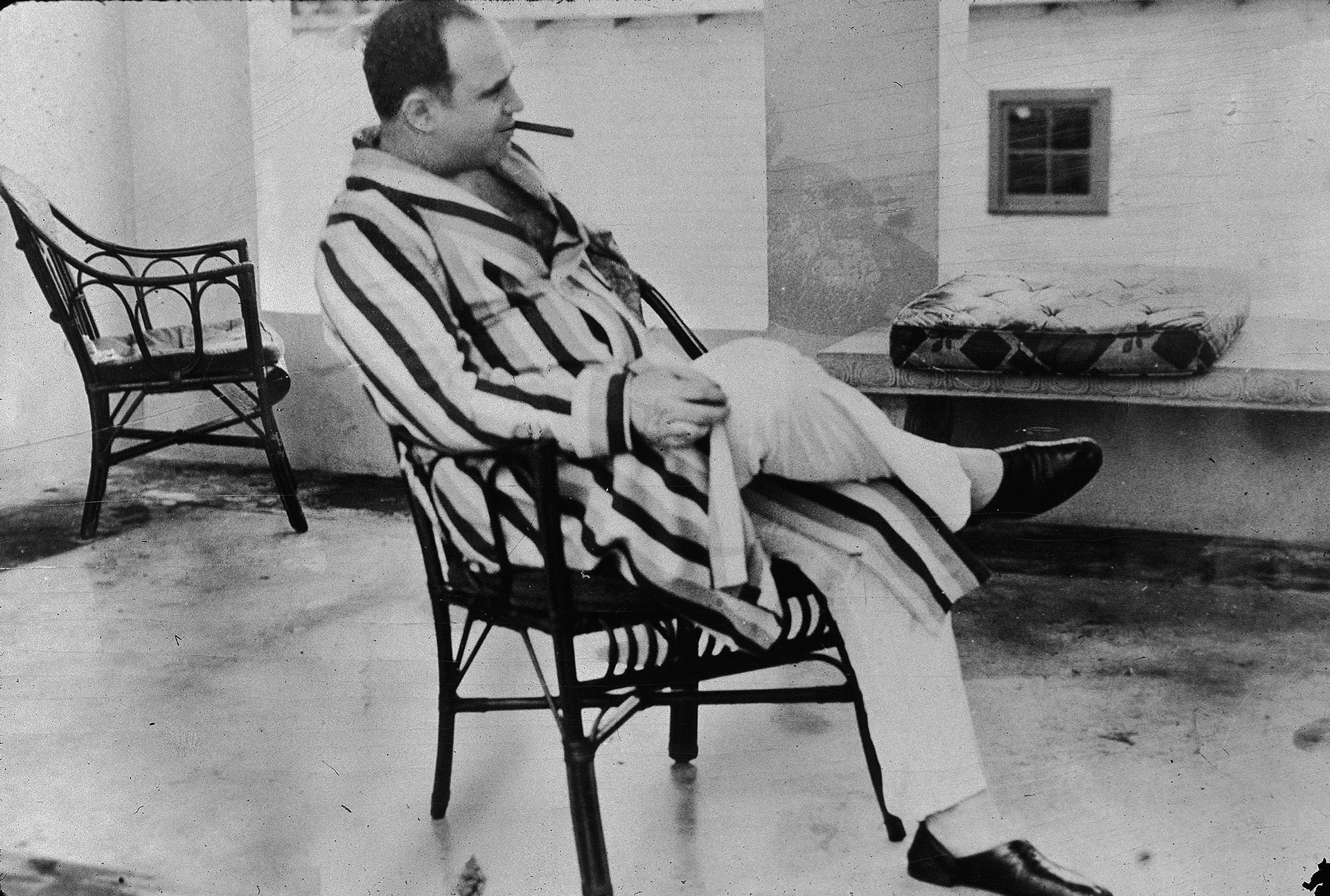 Al Capone nació en Brooklyn en el seno de una familia numerosa de inmigrantes italianos que se había elevado desde una pobreza casi extrema a la cumbre de los negocios fuera de la ley de los Estados Unidos (Photo by New York Times/Getty Images)