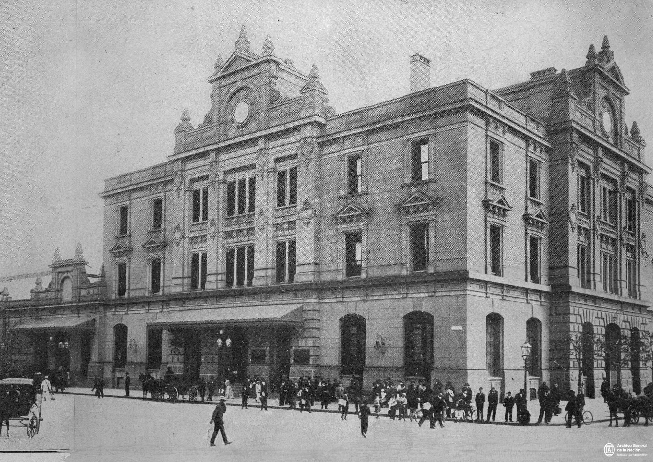 La estación “supo conservar la unidad estilística" (Archivo General de la Nación)