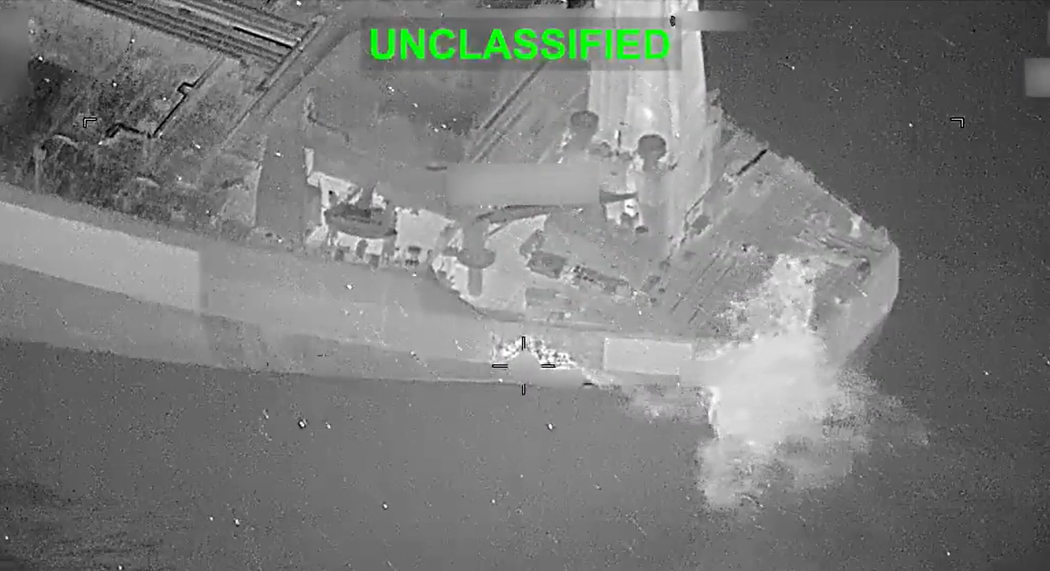 Estados Unidos dispar&oacute; contra un petrolero en el Golfo P&eacute;rsico que intentaba violar el bloqueo mar&iacute;timo impuesto a Ir&aacute;n