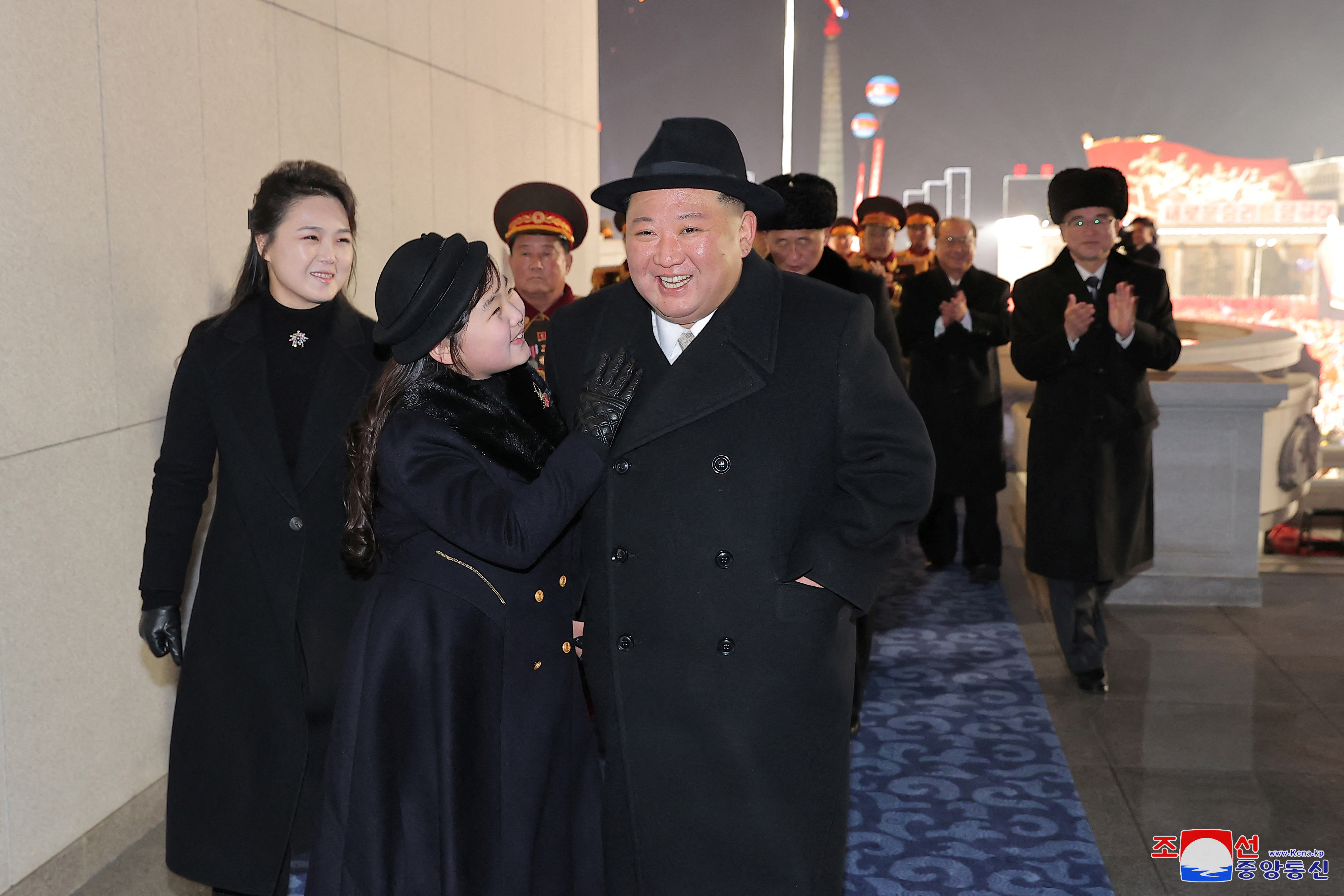 Kim Jong-un, su esposa Ri Sol-ju y su hija Kim Ju-ae 